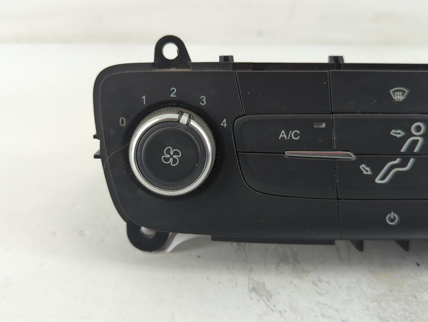 2015-2018 Ford Focus Climate Control Module Temperature AC/Heater Replacement P/N:F1ET-19980-JF Fits Fits 2015 2016 2017 201