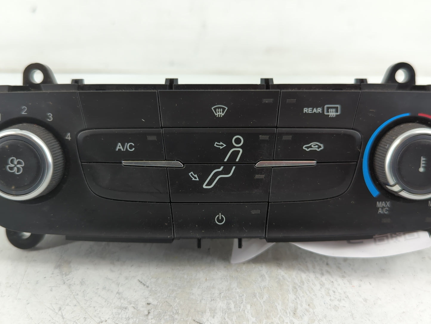 2015-2018 Ford Focus Climate Control Module Temperature AC/Heater Replacement P/N:F1ET-19980-JF Fits Fits 2015 2016 2017 201