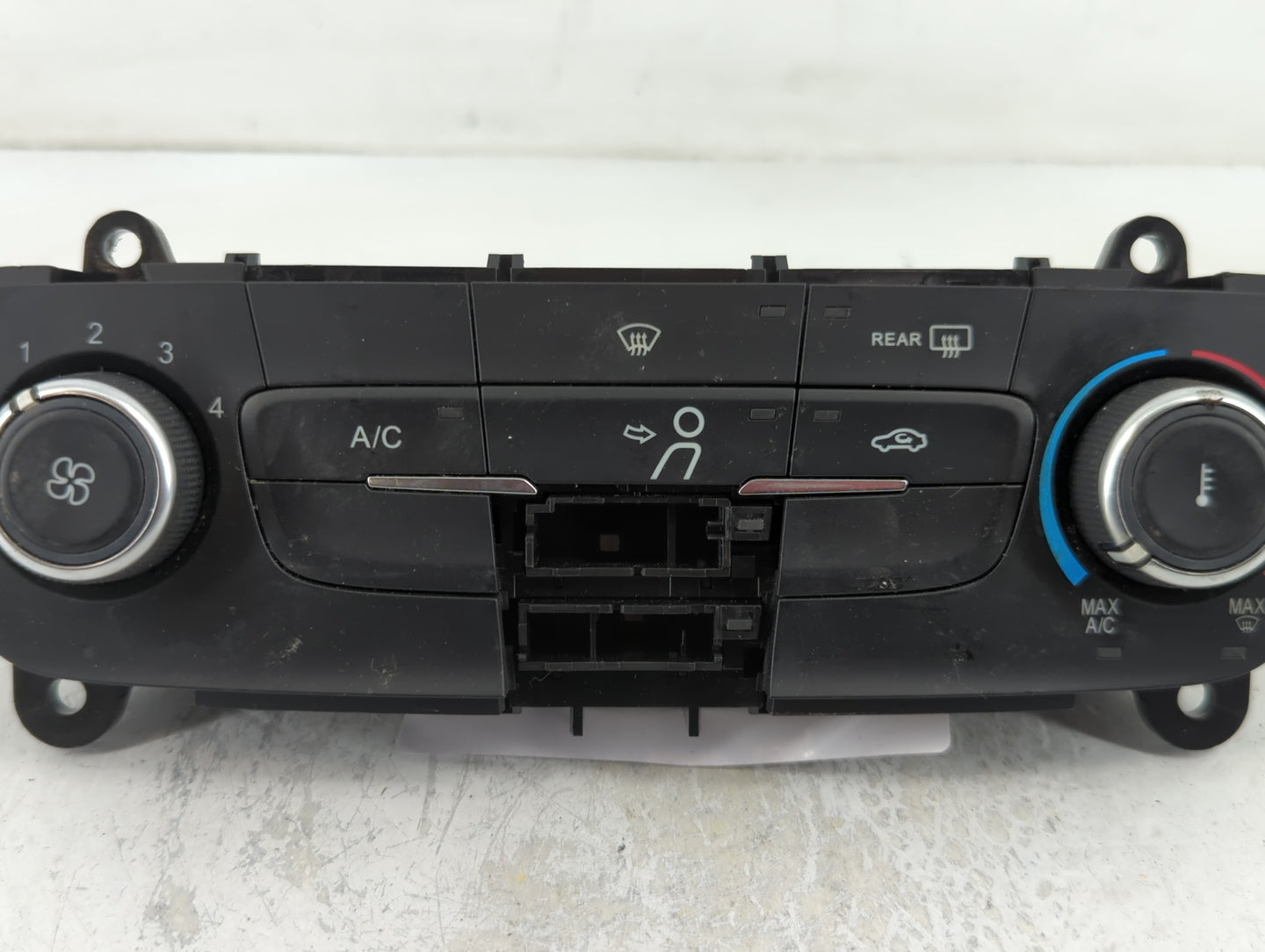 2015-2018 Ford Focus Climate Control Module Temperature AC/Heater Replacement P/N:F1ET-19980-JF Fits Fits 2015 2016 2017 201