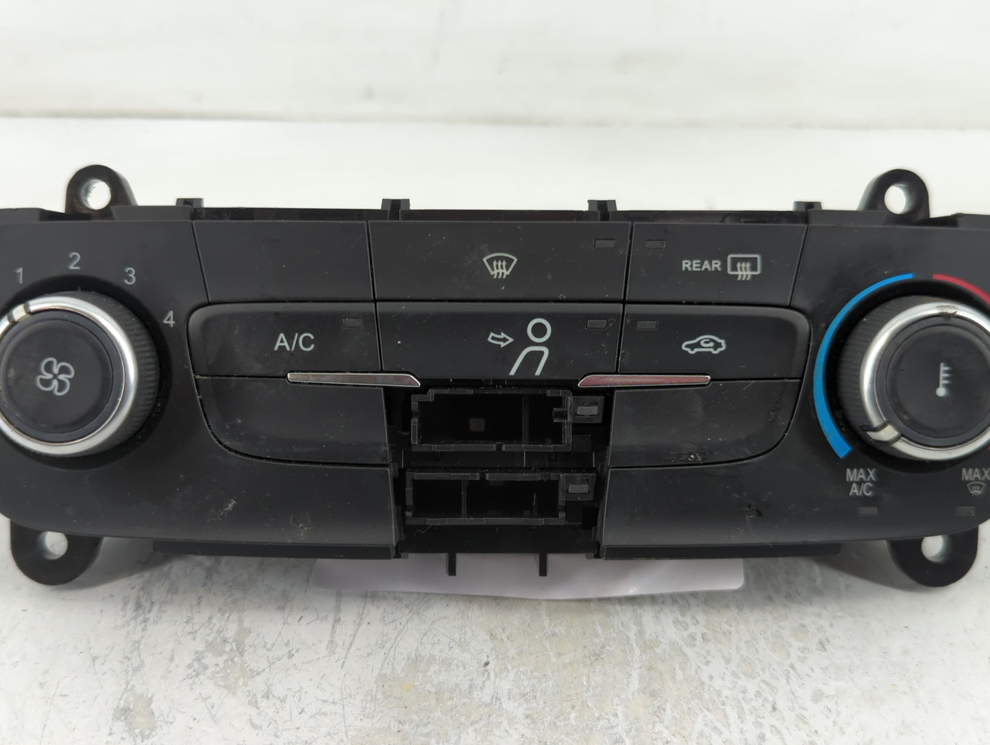 2015-2018 Ford Focus Climate Control Module Temperature AC/Heater Replacement P/N:F1ET-19980-JF Fits Fits 2015 2016 2017 201