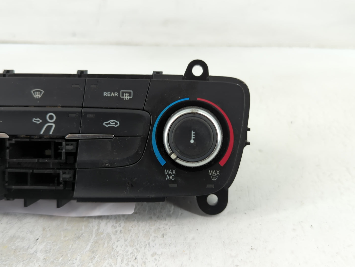 2015-2018 Ford Focus Climate Control Module Temperature AC/Heater Replacement P/N:F1ET-19980-JF Fits Fits 2015 2016 2017 201
