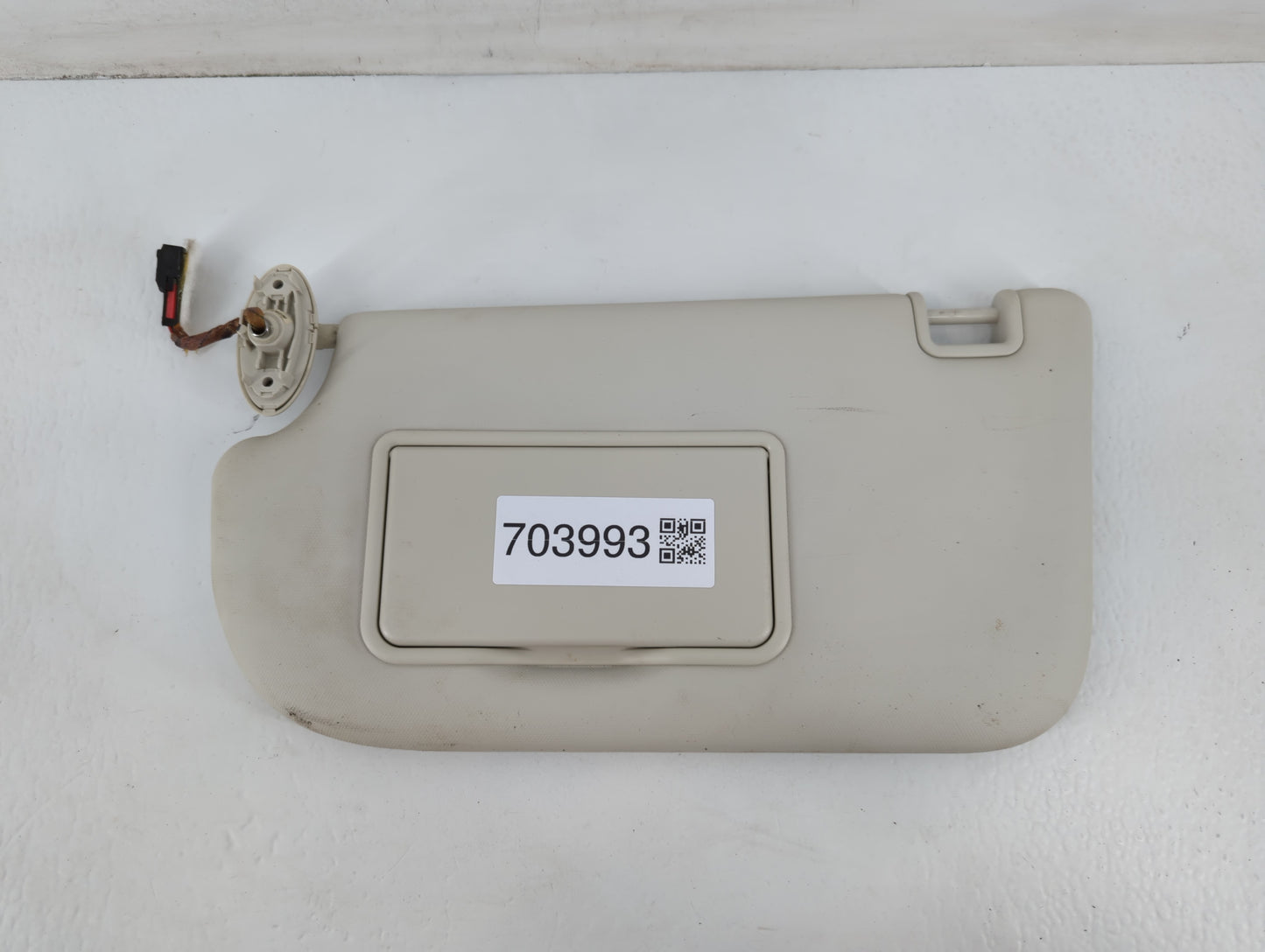 2013-2018 Ford Focus Sun Visor Shade Replacement Driver Left Mirror Fits Fits 2013 2014 2015 2016 2017 2018 OEM Used Auto Pa