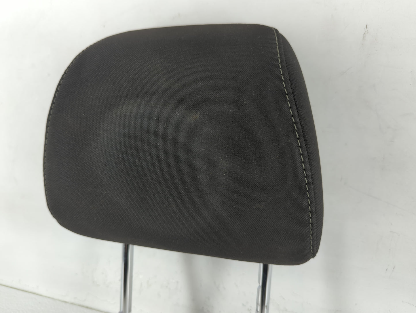 2015-2018 Ford Focus Headrest Head Rest Front Driver Passenger Seat Fits Fits 2015 2016 2017 2018 OEM Used Auto Parts - Oemu
