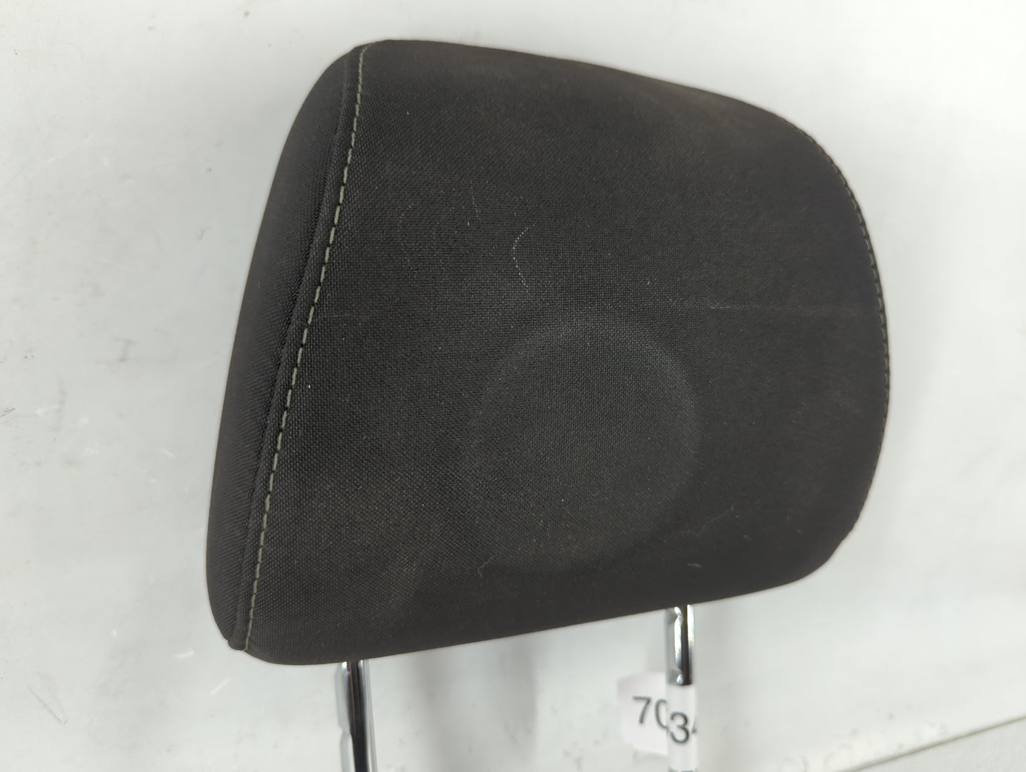 2015-2018 Ford Focus Headrest Head Rest Front Driver Passenger Seat Fits Fits 2015 2016 2017 2018 OEM Used Auto Parts - Oemu