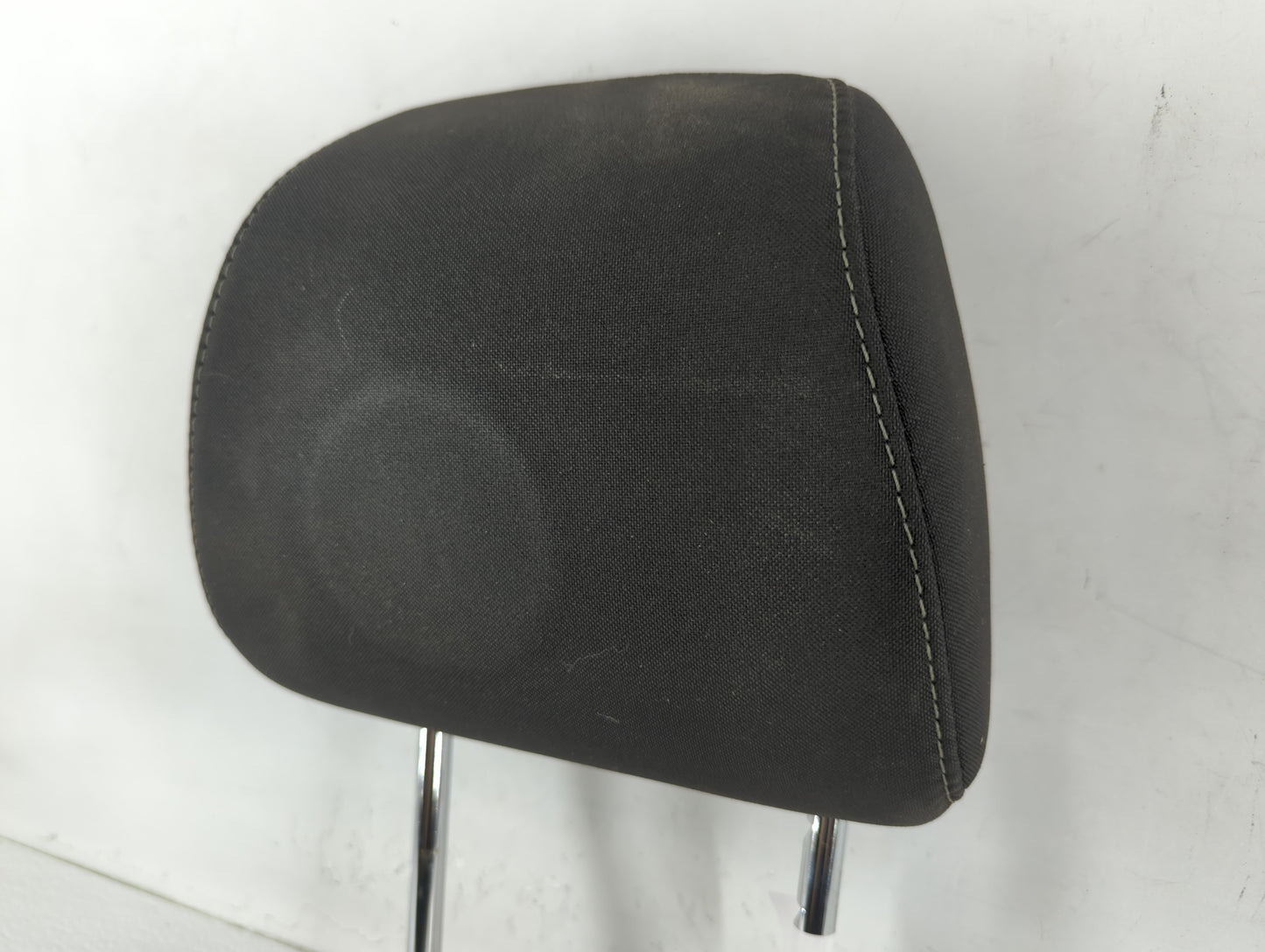 2015-2018 Ford Focus Headrest Head Rest Front Driver Passenger Seat Fits Fits 2015 2016 2017 2018 OEM Used Auto Parts - Oemu