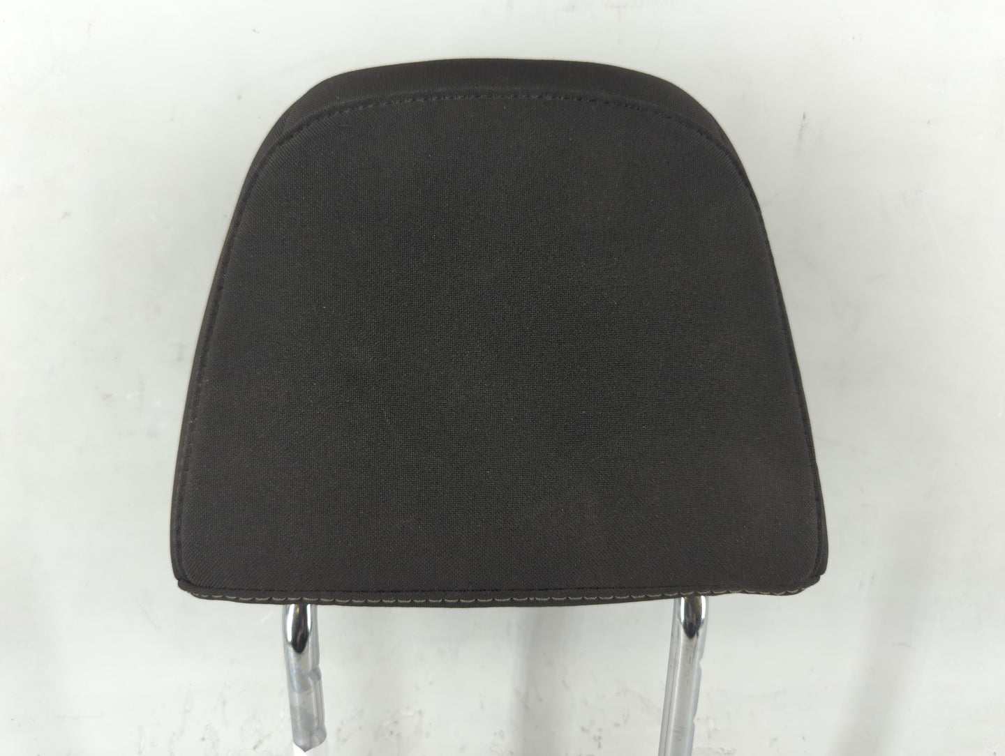 2015-2018 Ford Focus Headrest Head Rest Front Driver Passenger Seat Fits Fits 2015 2016 2017 2018 OEM Used Auto Parts - Oemu