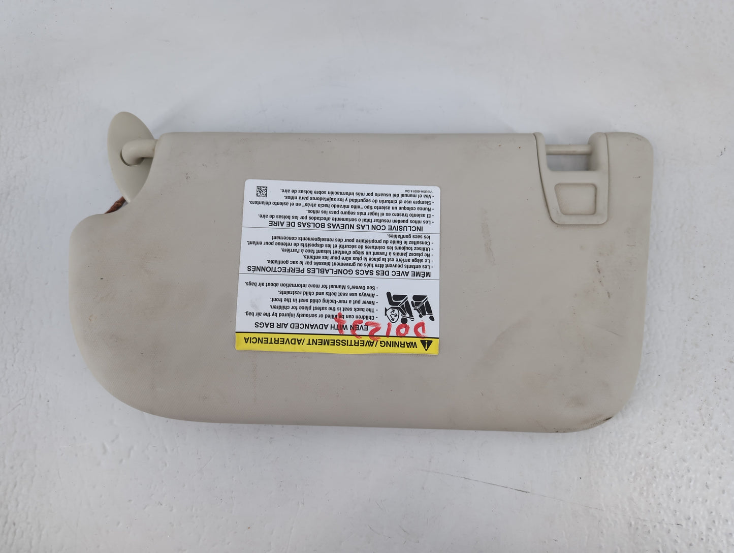 2013-2018 Ford Focus Sun Visor Shade Replacement Passenger Right Mirror Fits Fits 2013 2014 2015 2016 2017 2018 OEM Used Aut