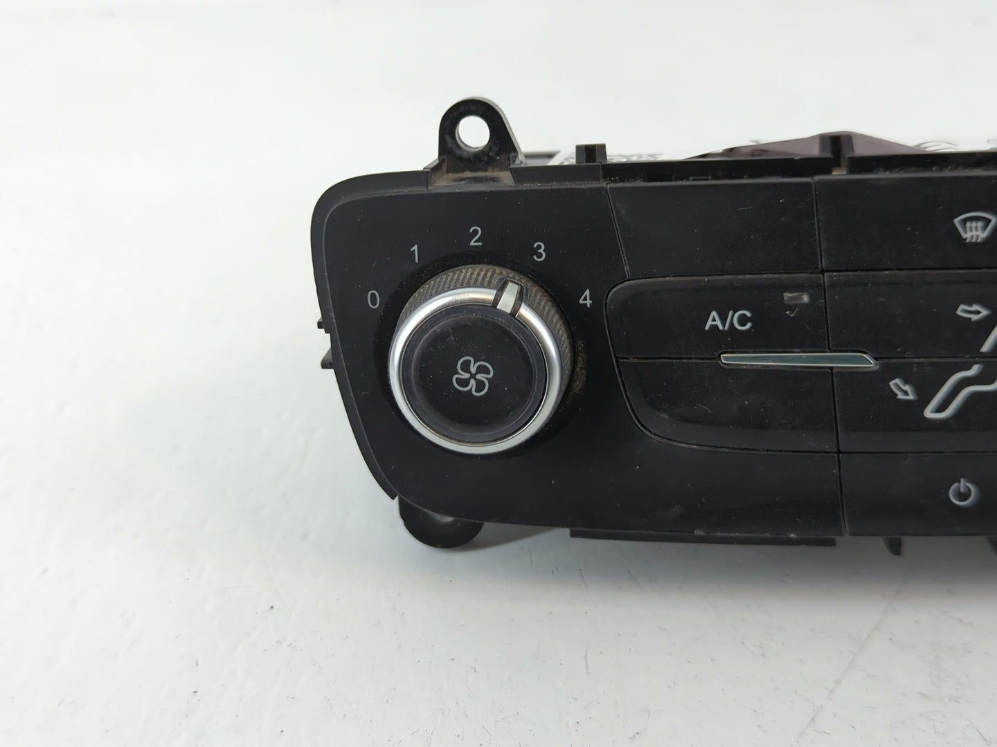 2015-2018 Ford Focus Climate Control Module Temperature AC/Heater Replacement P/N:F1ET-19980-JF Fits Fits 2015 2016 2017 201