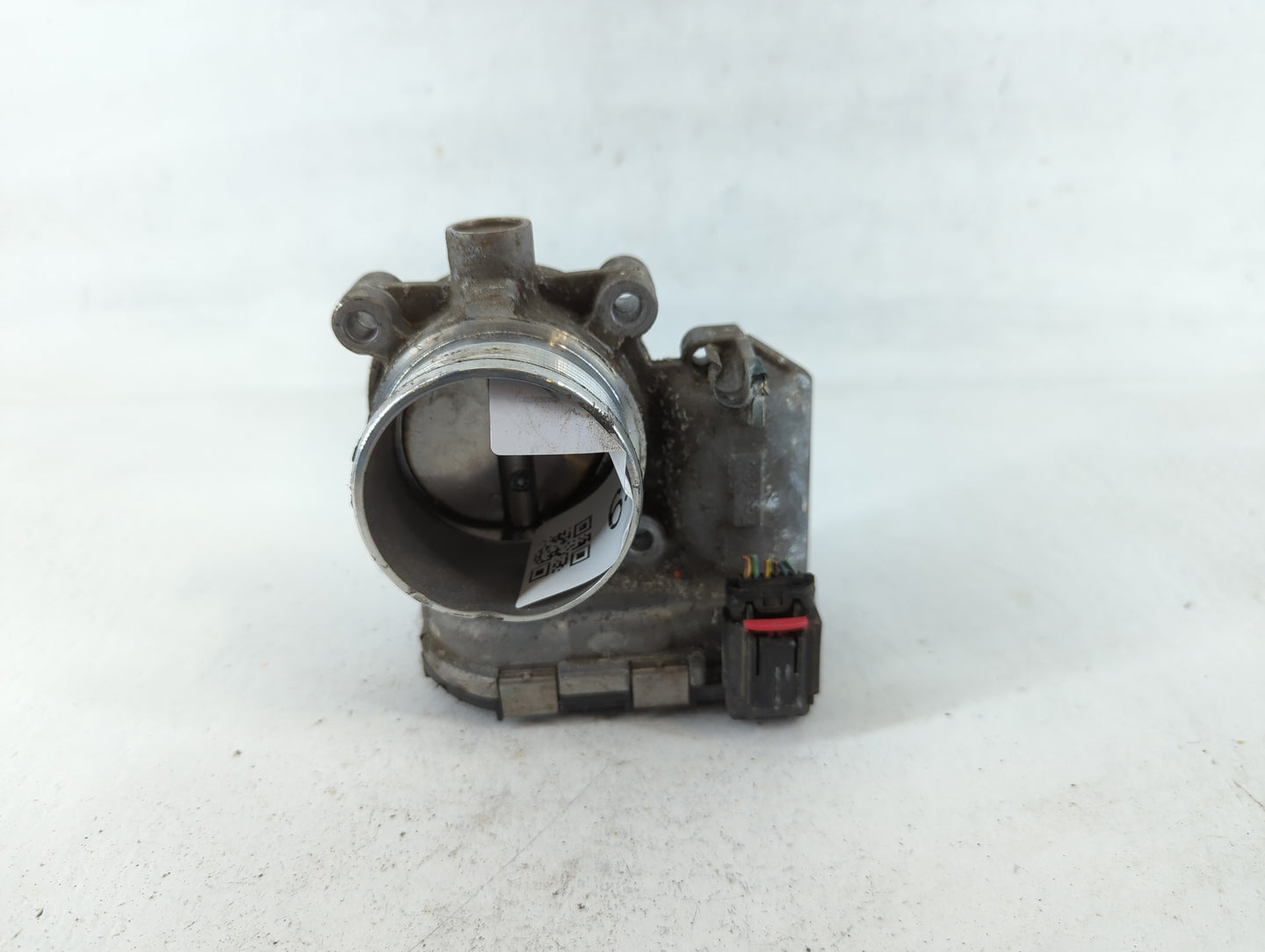 2014-2018 Ford Focus Throttle Body P/N:DS7E-9F991-BB Fits Fits 2014 2015 2016 2017 2018 2019 2020 2021 2022 OEM Used Auto Pa