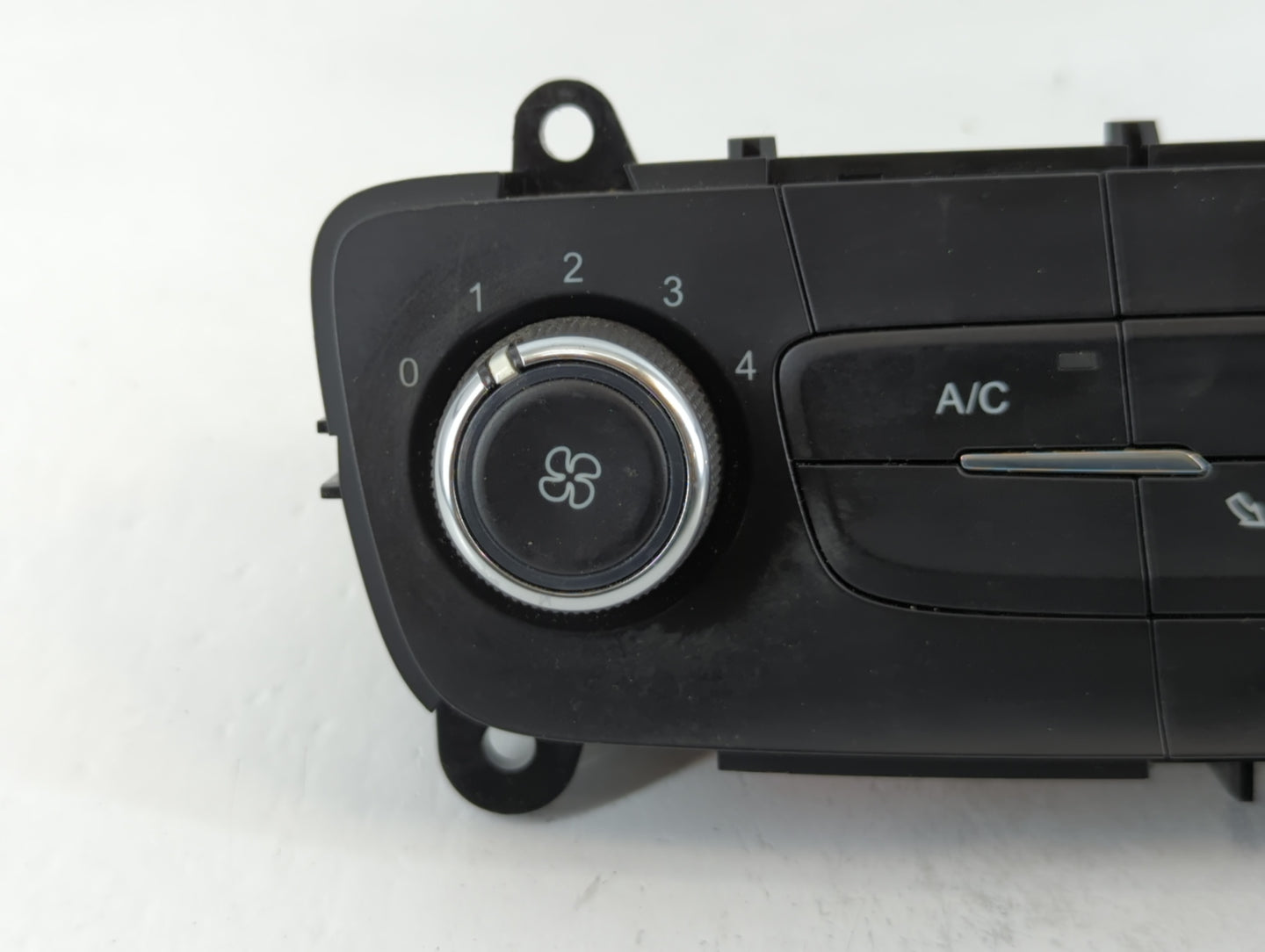 2015-2018 Ford Focus Climate Control Module Temperature AC/Heater Replacement P/N:F1ET-19980-JF F1ET-19980-LF Fits OEM Used 