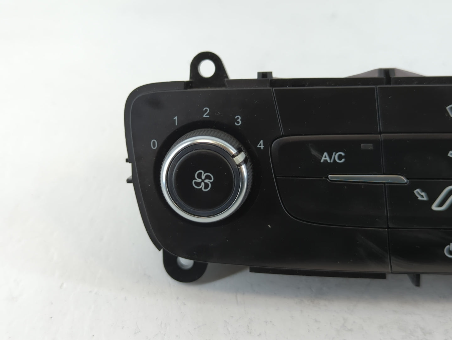 2015-2018 Ford Focus Climate Control Module Temperature AC/Heater Replacement P/N:F1ET-19980-JF Fits Fits 2015 2016 2017 201
