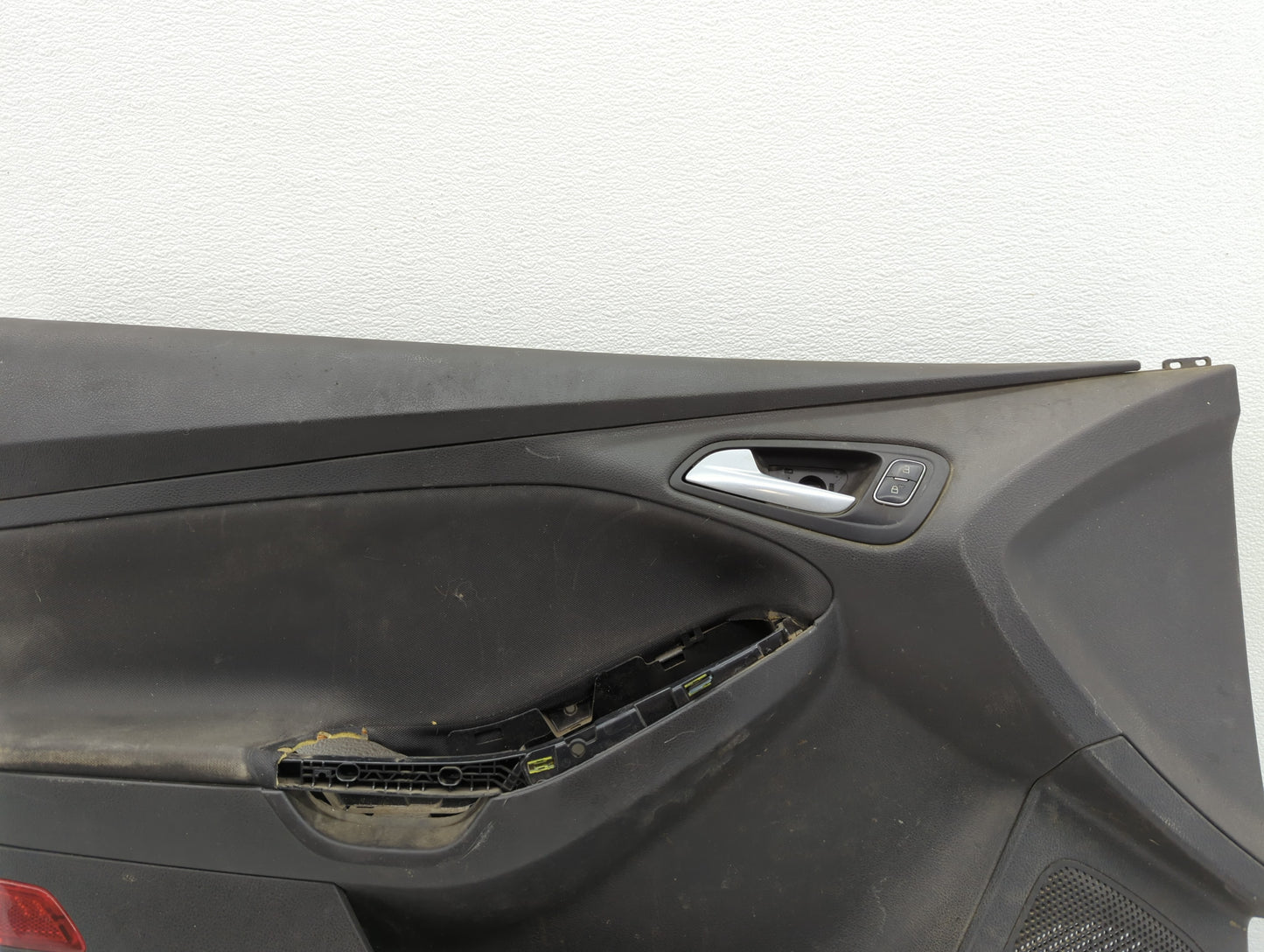 2015 Ford Focus Front Right Passenger Interior Door Panel Trim - Oemusedautoparts1.com