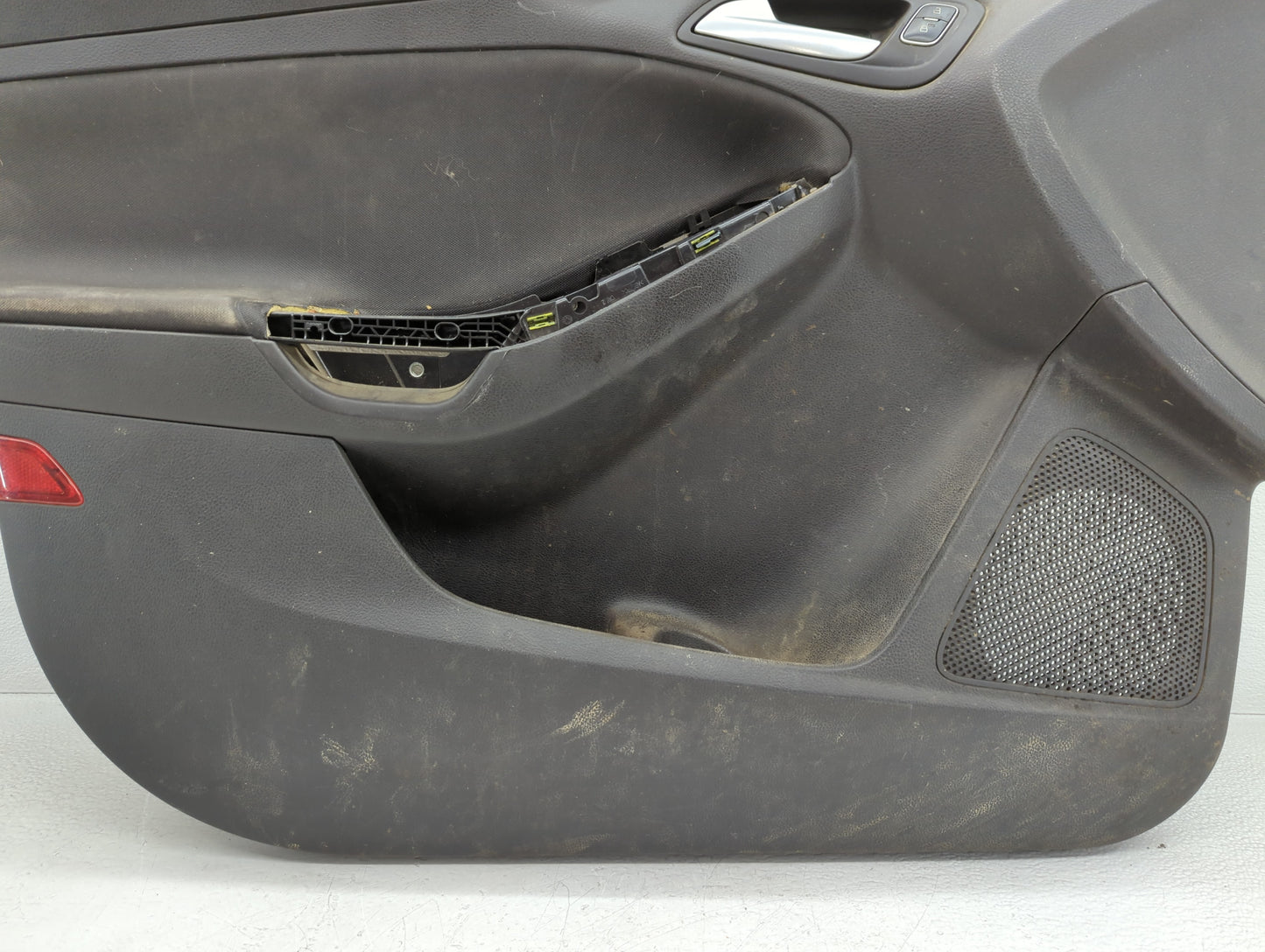 2015 Ford Focus Front Right Passenger Interior Door Panel Trim - Oemusedautoparts1.com