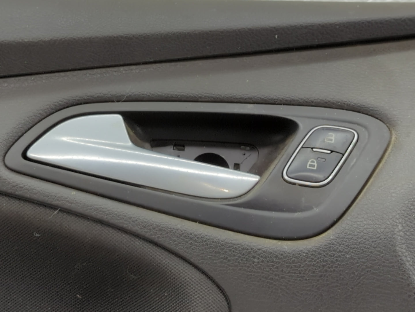 2015 Ford Focus Front Right Passenger Interior Door Panel Trim - Oemusedautoparts1.com
