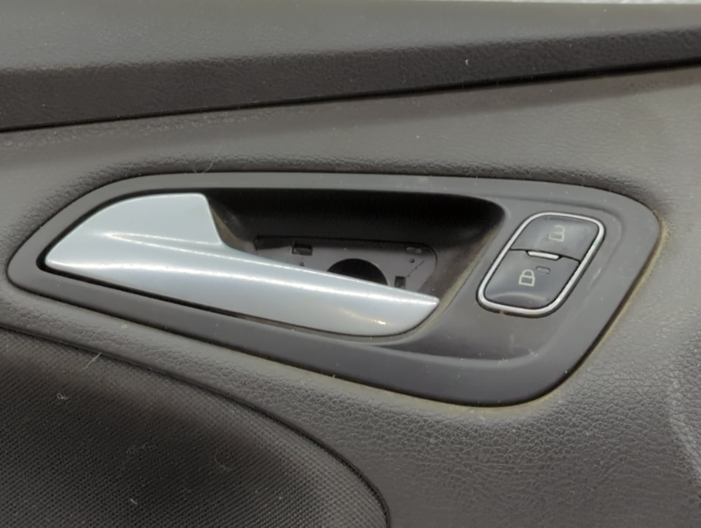 2015 Ford Focus Front Right Passenger Interior Door Panel Trim - Oemusedautoparts1.com