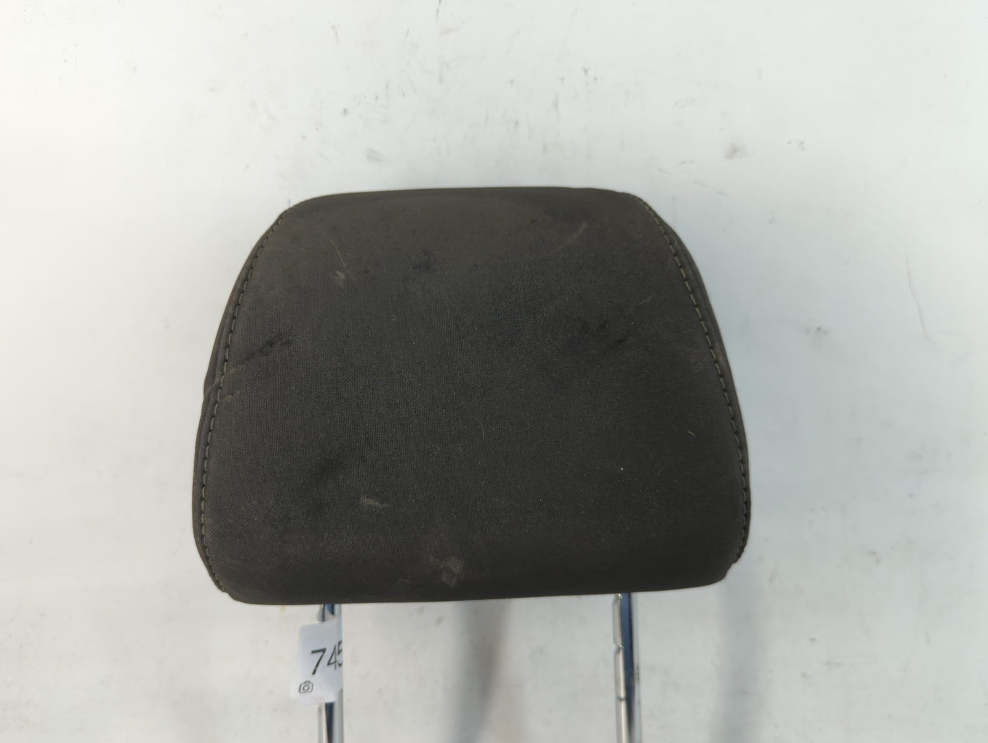 2015-2018 Ford Focus Headrest Head Rest Front Driver Passenger Seat Fits Fits 2015 2016 2017 2018 OEM Used Auto Parts - Oemu