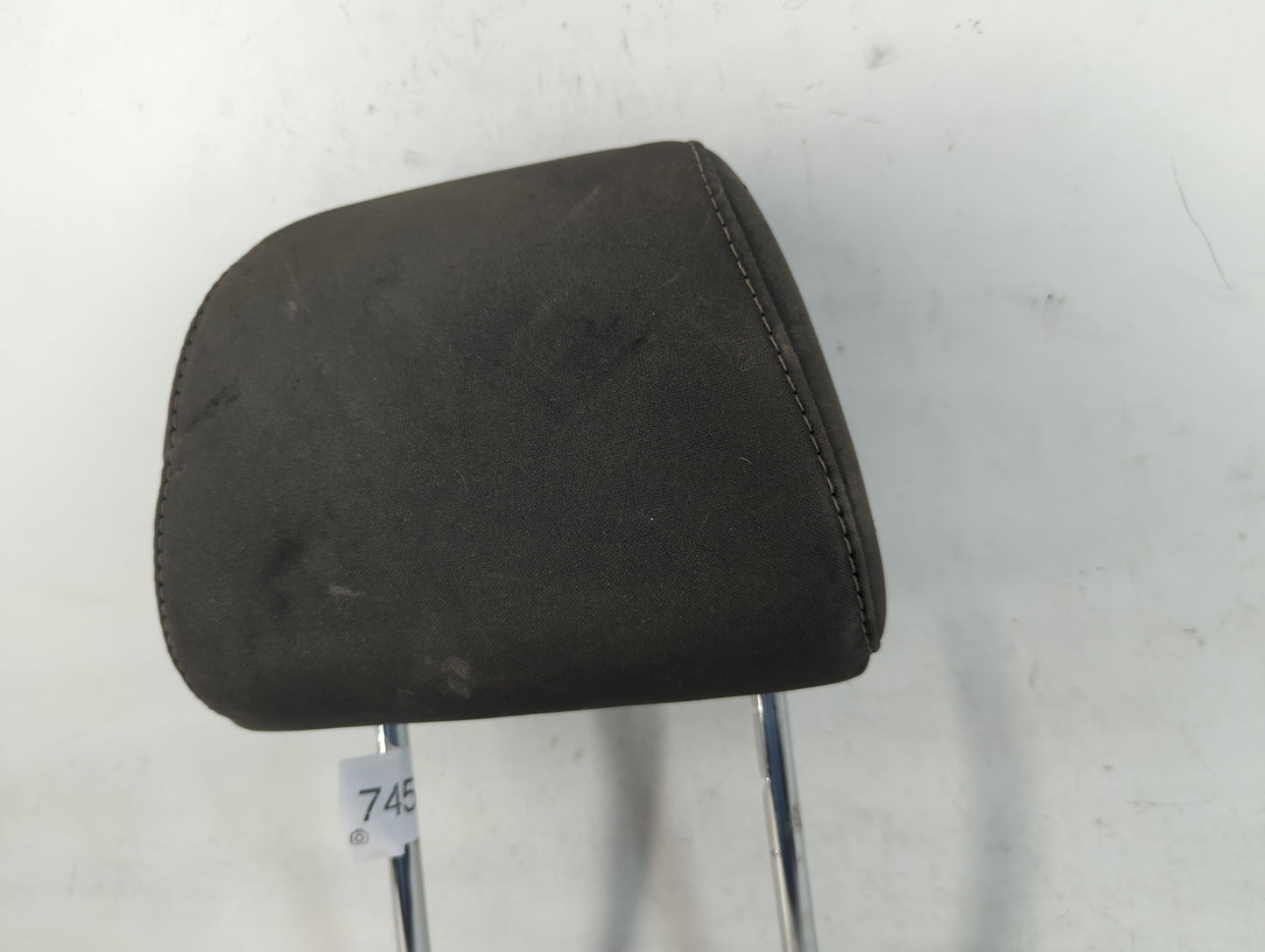 2015-2018 Ford Focus Headrest Head Rest Front Driver Passenger Seat Fits Fits 2015 2016 2017 2018 OEM Used Auto Parts - Oemu