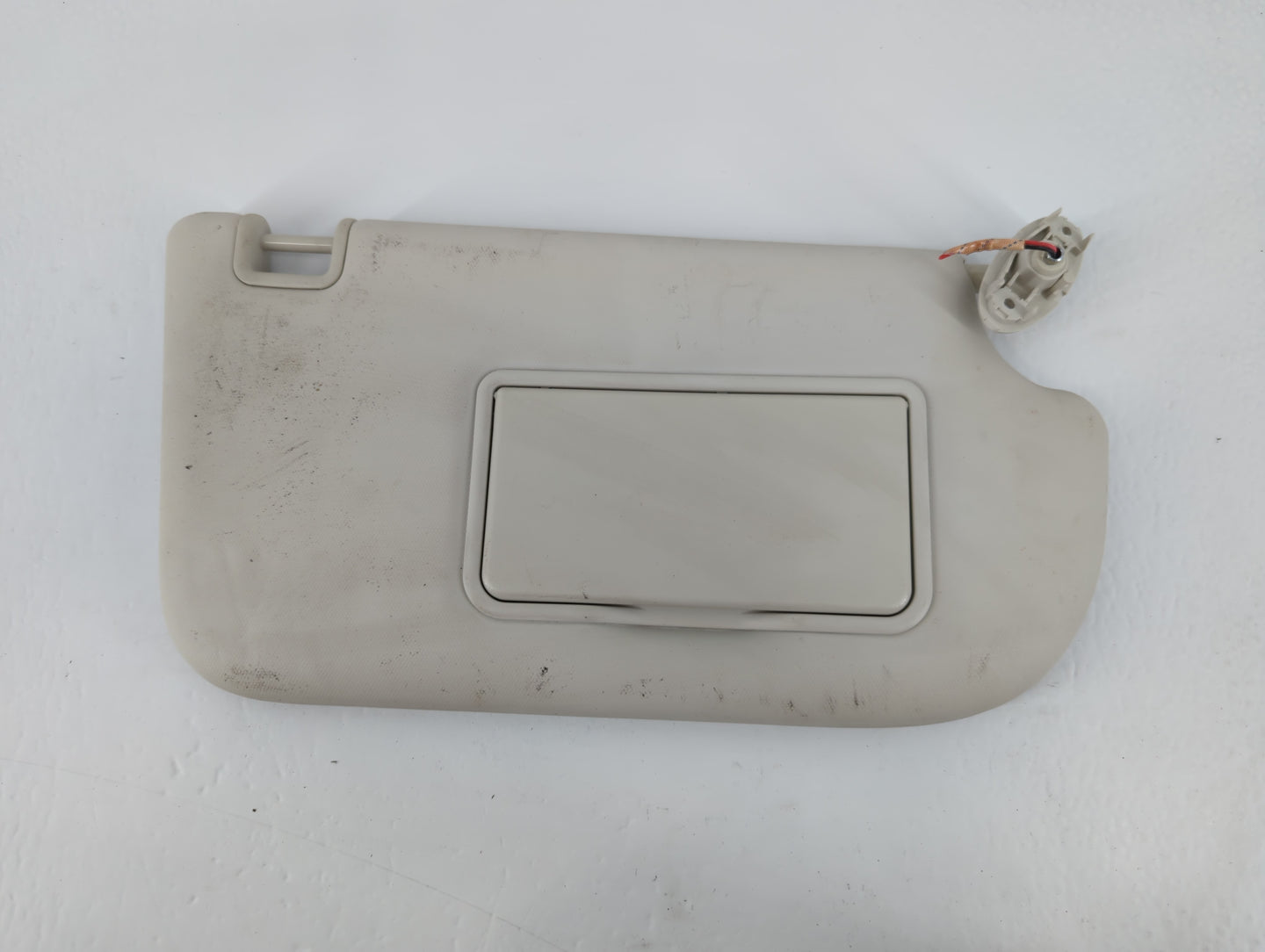 2013-2018 Ford Focus Sun Visor Shade Replacement Passenger Right Mirror Fits Fits 2013 2014 2015 2016 2017 2018 OEM Used Aut