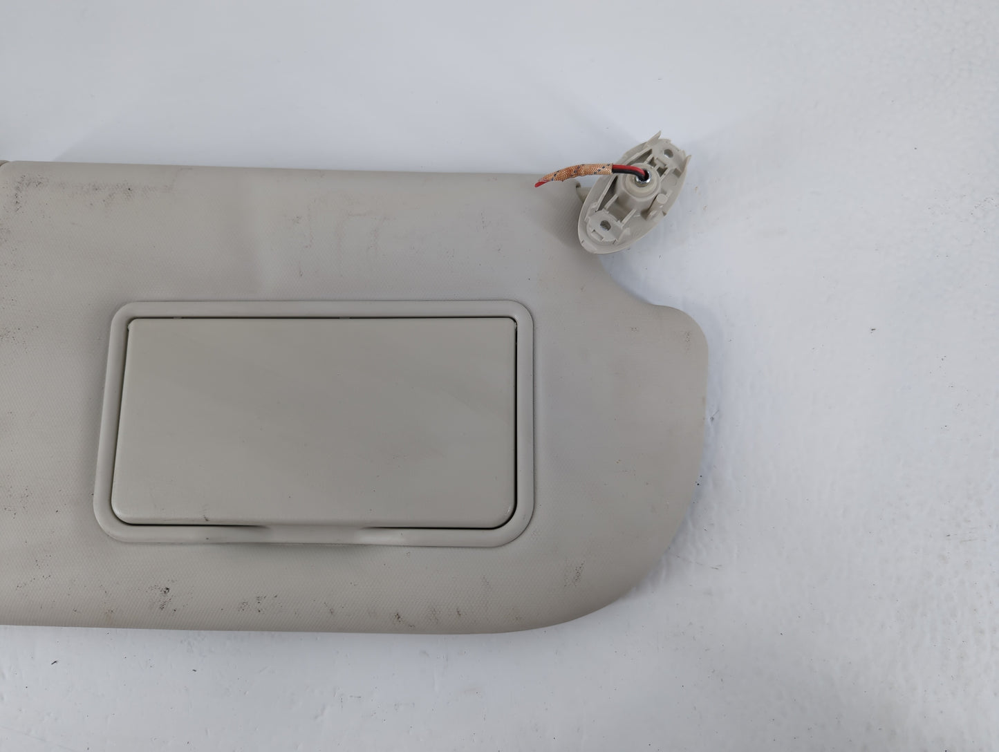2013-2018 Ford Focus Sun Visor Shade Replacement Passenger Right Mirror Fits Fits 2013 2014 2015 2016 2017 2018 OEM Used Aut