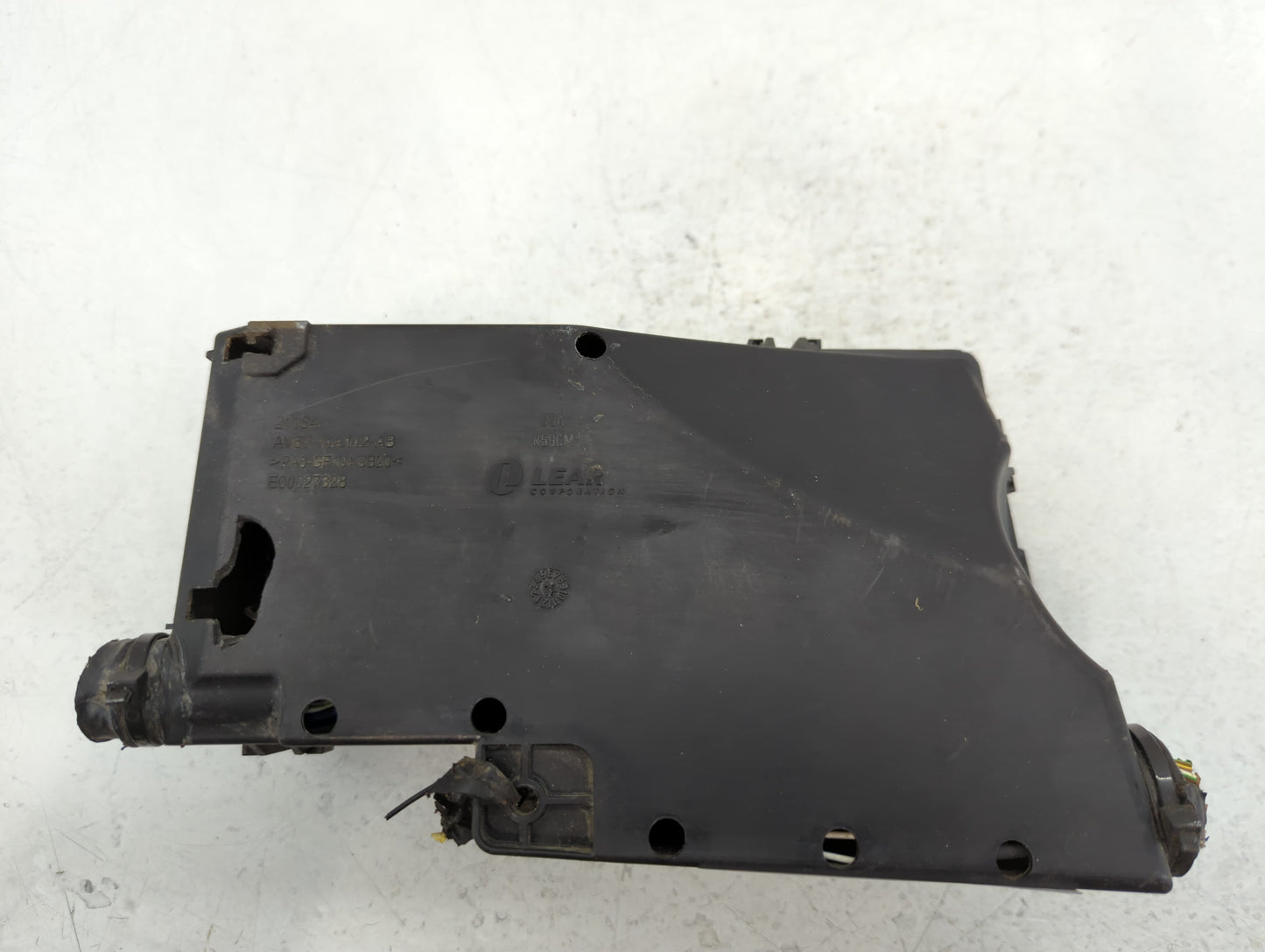 2015 Ford Focus Fusebox Fuse Box Panel Relay Module P/N:AV6T-14A142-AE E00027328 Fits OEM Used Auto Parts - Oemusedautoparts