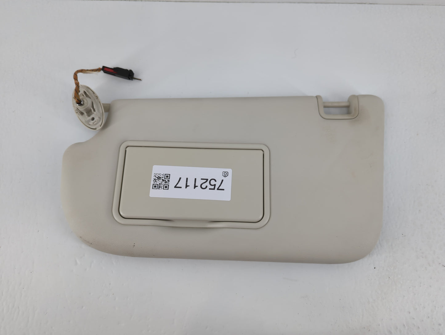 2013-2018 Ford Focus Sun Visor Shade Replacement Driver Left Mirror Fits Fits 2013 2014 2015 2016 2017 2018 OEM Used Auto Pa