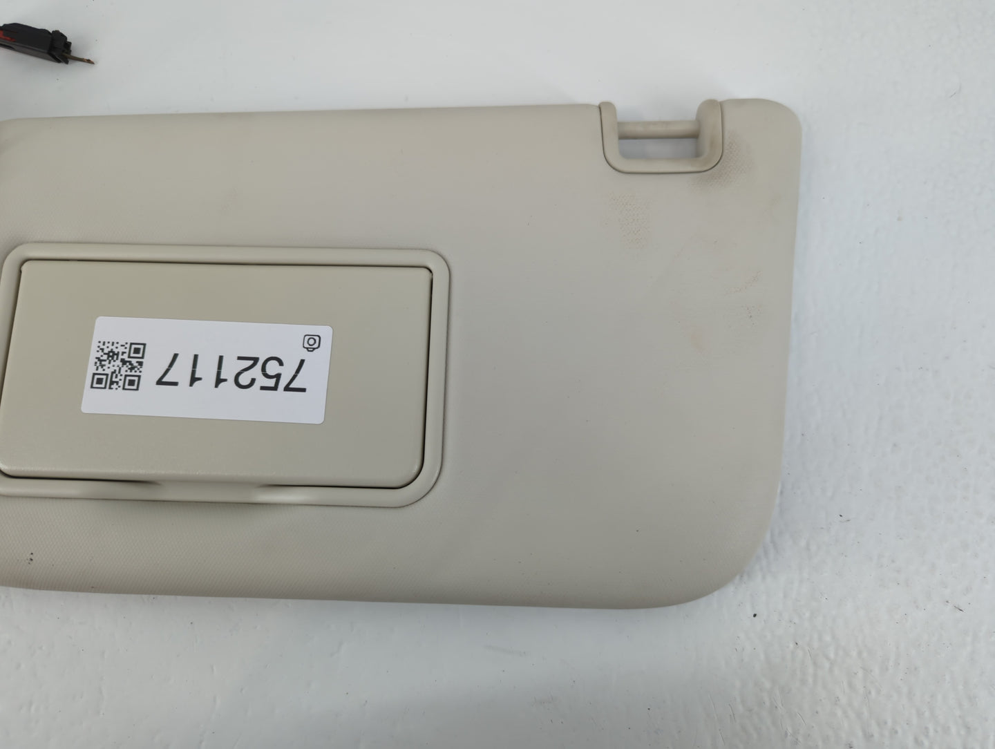 2013-2018 Ford Focus Sun Visor Shade Replacement Driver Left Mirror Fits Fits 2013 2014 2015 2016 2017 2018 OEM Used Auto Pa