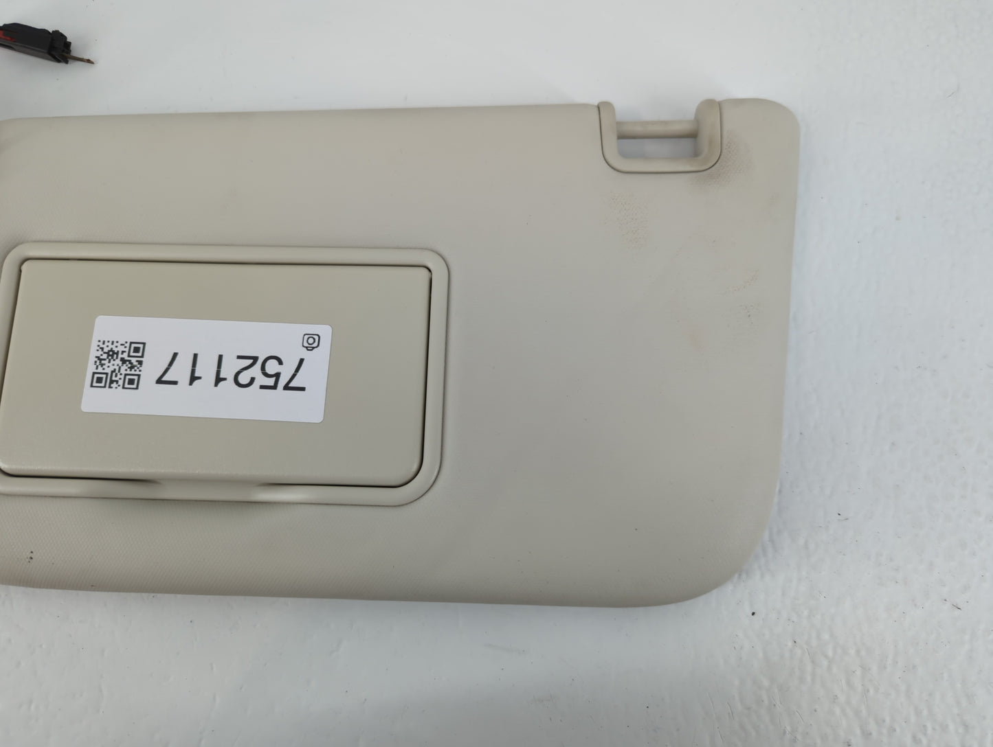 2013-2018 Ford Focus Sun Visor Shade Replacement Driver Left Mirror Fits Fits 2013 2014 2015 2016 2017 2018 OEM Used Auto Pa