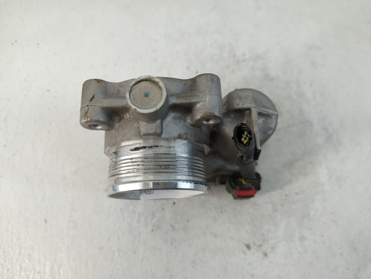 2014-2018 Ford Focus Throttle Body P/N:DS7E-9F991-BB Fits Fits 2014 2015 2016 2017 2018 2019 2020 2021 2022 OEM Used Auto Pa