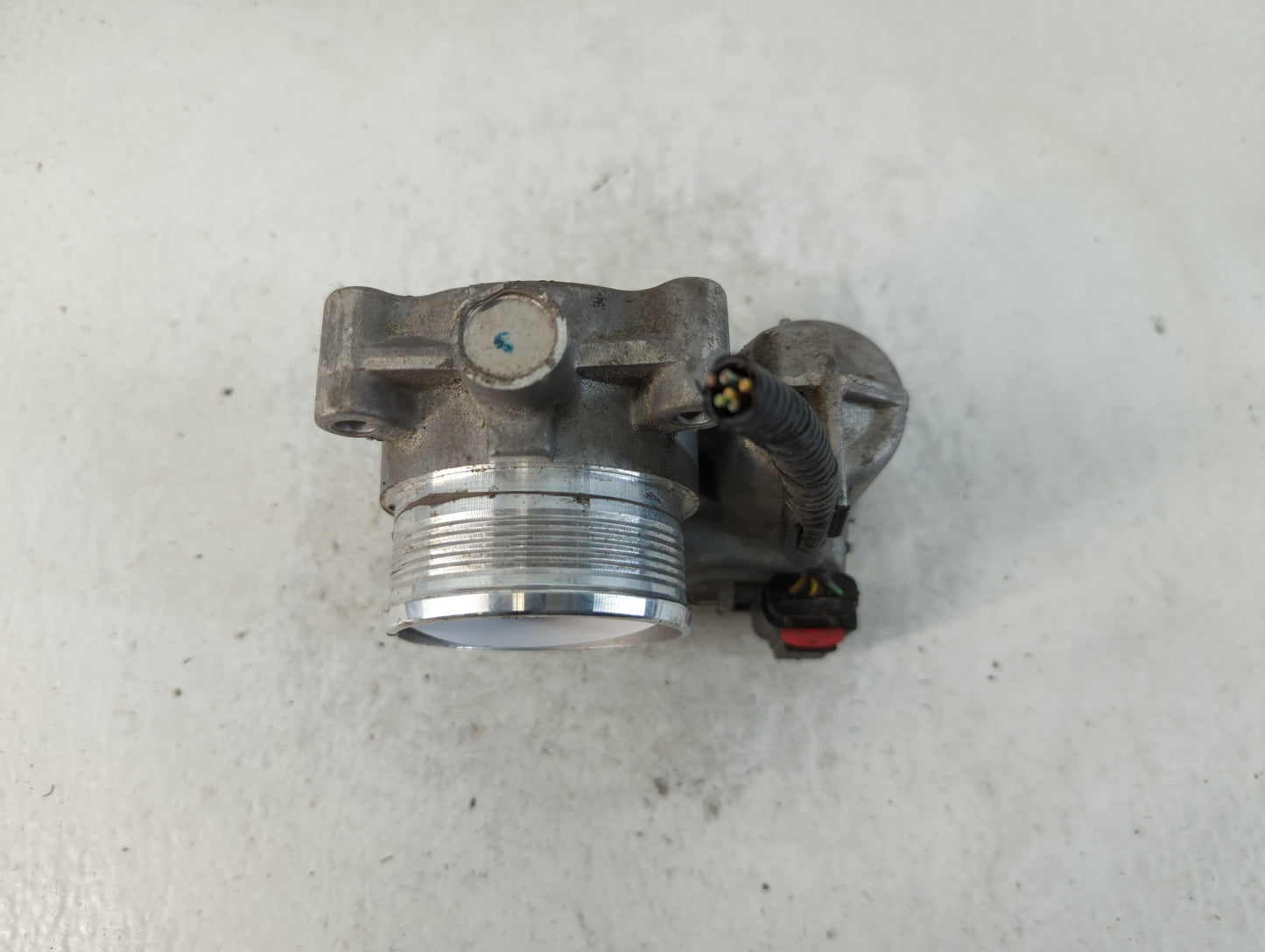 2014-2018 Ford Focus Throttle Body P/N:DS7E-9F991-BB Fits Fits 2014 2015 2016 2017 2018 2019 2020 2021 2022 OEM Used Auto Pa