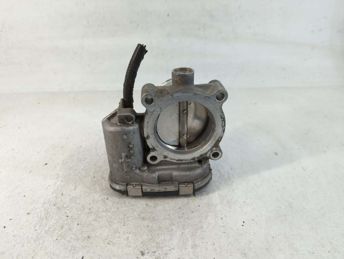 2014-2018 Ford Focus Throttle Body P/N:DS7E-9F991-BB Fits Fits 2014 2015 2016 2017 2018 2019 2020 2021 2022 OEM Used Auto Pa