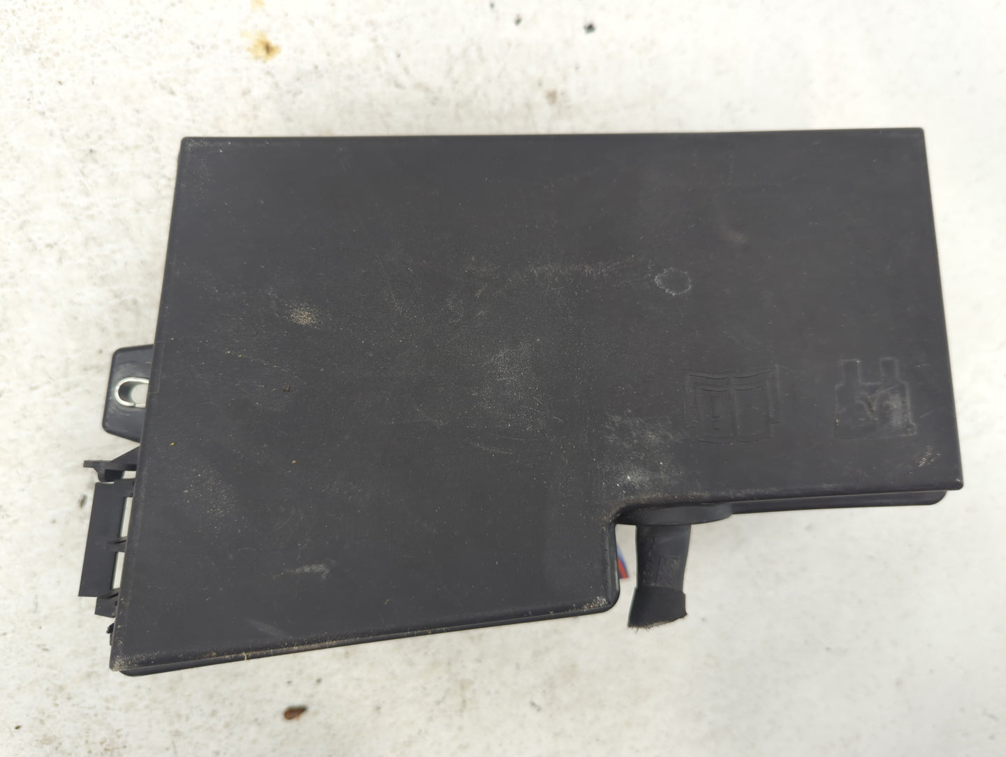 2015 Ford Focus Fusebox Fuse Box Panel Relay Module P/N:AV6T-14A142-AB Fits OEM Used Auto Parts - Oemusedautoparts1.com