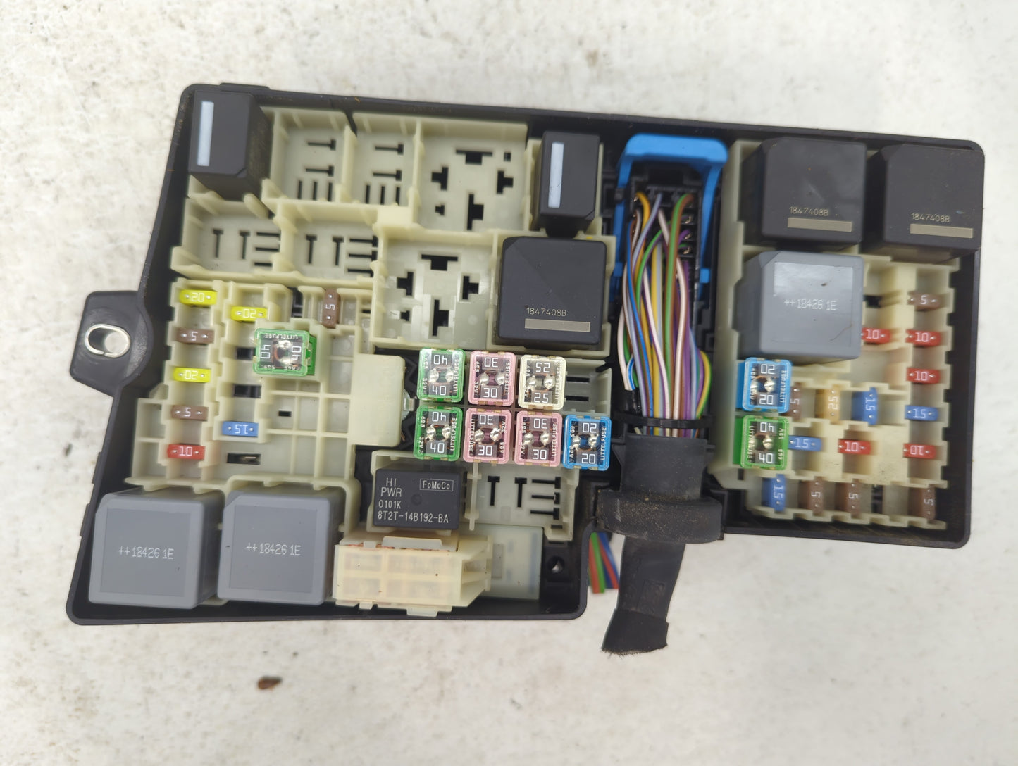 2015 Ford Focus Fusebox Fuse Box Panel Relay Module P/N:AV6T-14A142-AB Fits OEM Used Auto Parts - Oemusedautoparts1.com