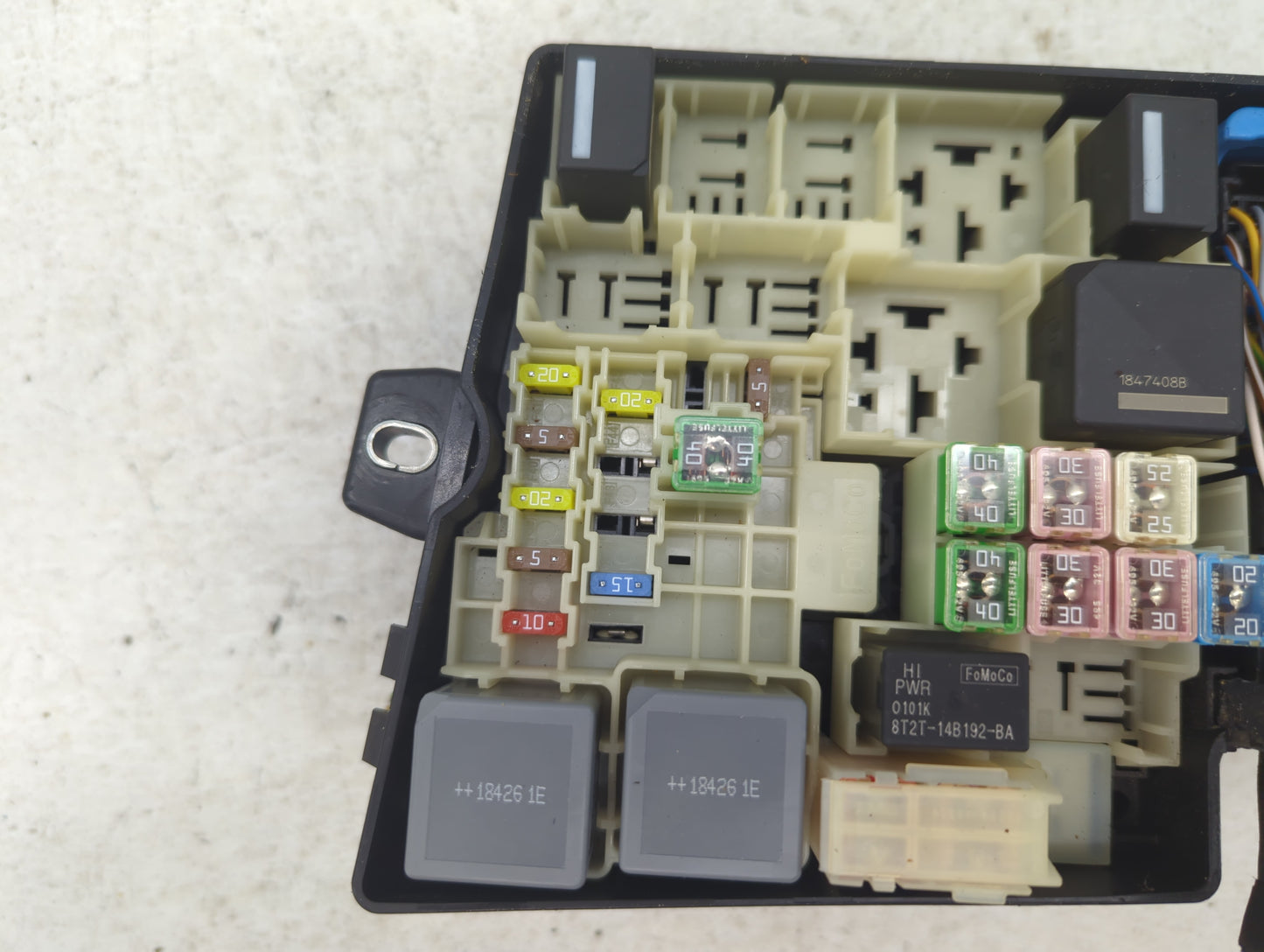 2015 Ford Focus Fusebox Fuse Box Panel Relay Module P/N:AV6T-14A142-AB Fits OEM Used Auto Parts - Oemusedautoparts1.com