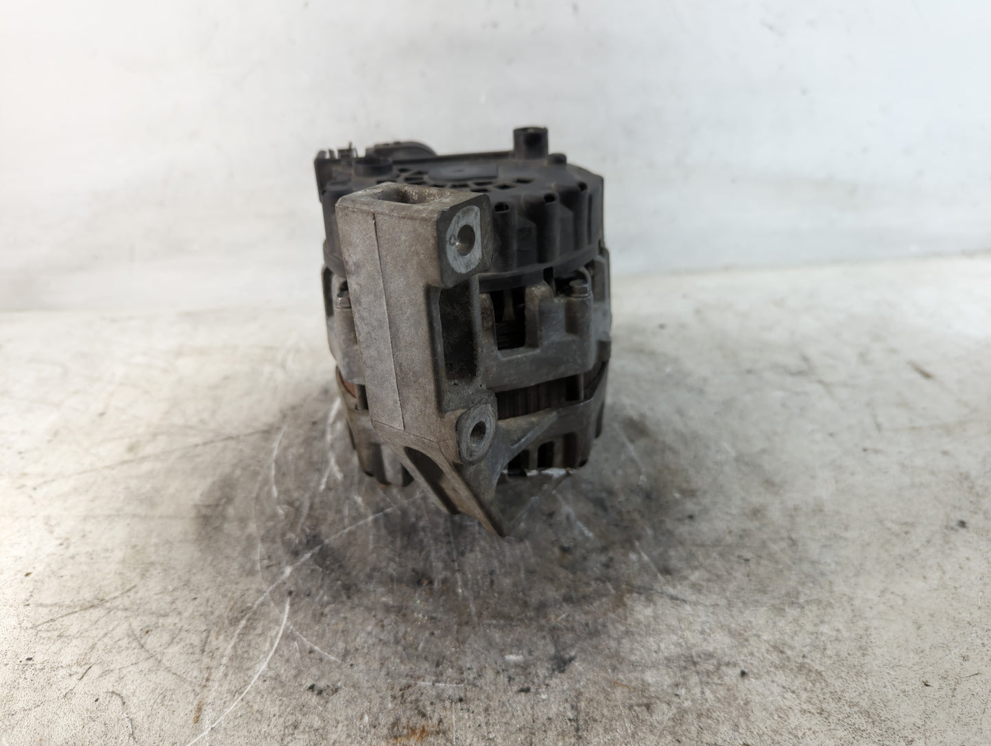 2012-2018 Ford Focus Alternator Replacement Generator Charging Assembly Engine OEM P/N:2617738 B BV6T-10300-EB Fits OEM Used