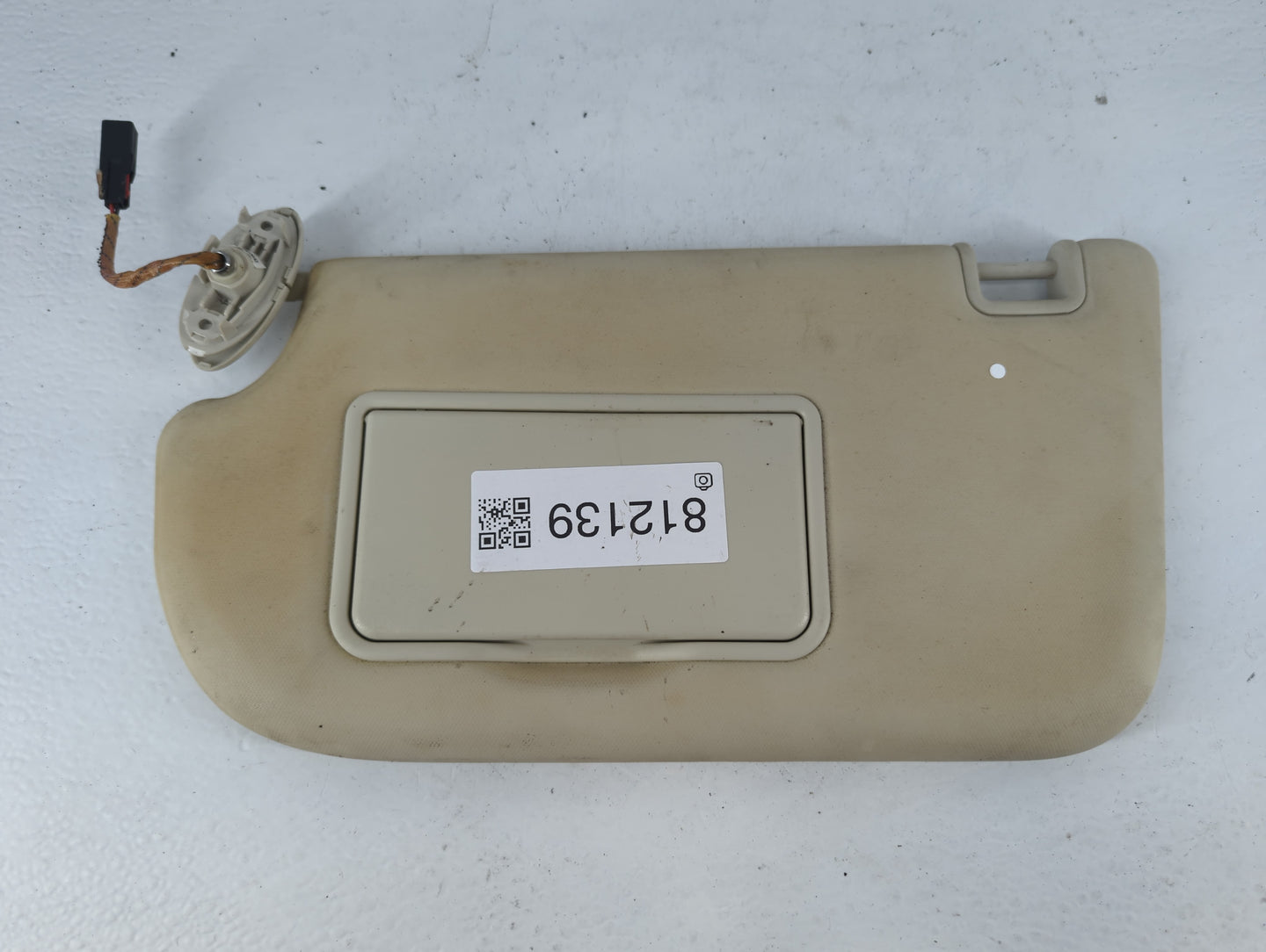 2013-2018 Ford Focus Sun Visor Shade Replacement Driver Left Mirror Fits Fits 2013 2014 2015 2016 2017 2018 OEM Used Auto Pa