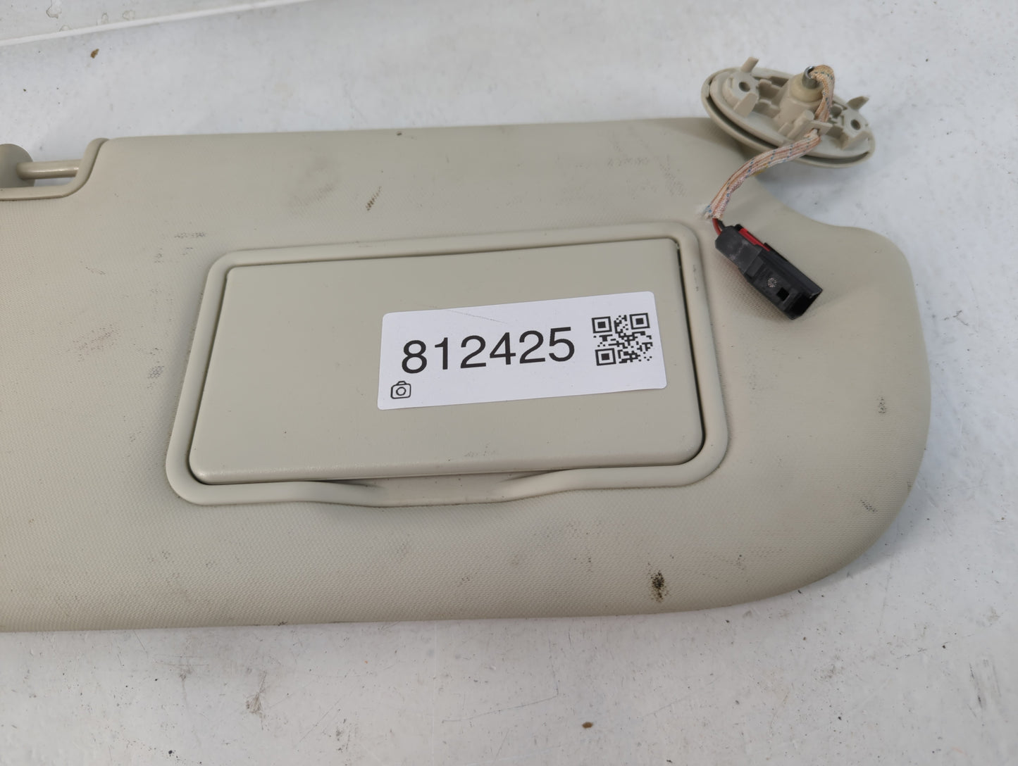 2013-2018 Ford Focus Sun Visor Shade Replacement Passenger Right Mirror Fits Fits 2013 2014 2015 2016 2017 2018 OEM Used Aut