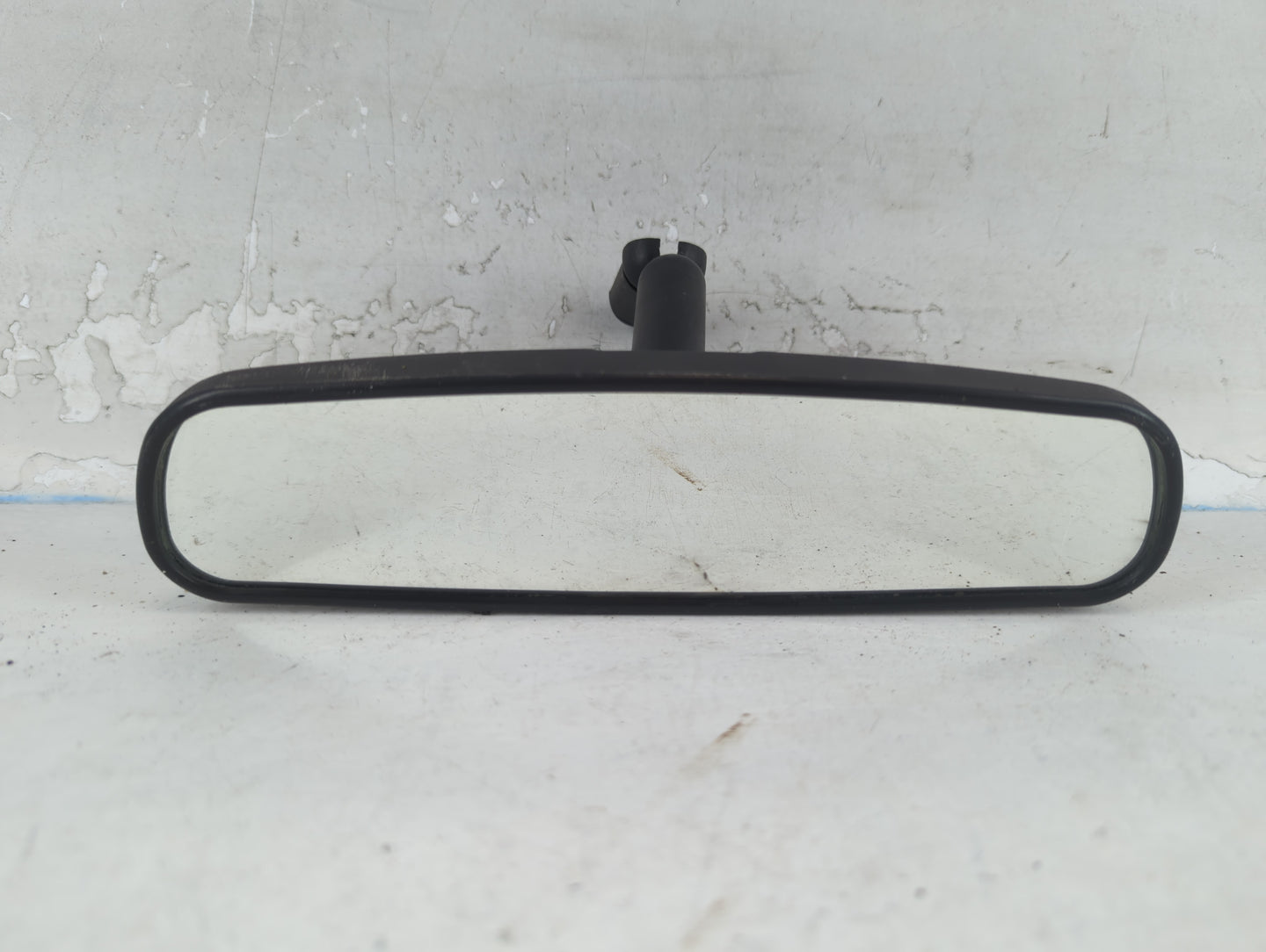 2010-2018 Ford Focus Interior Rear View Mirror Replacement OEM P/N:E8011681 Fits OEM Used Auto Parts - Oemusedautoparts1.com