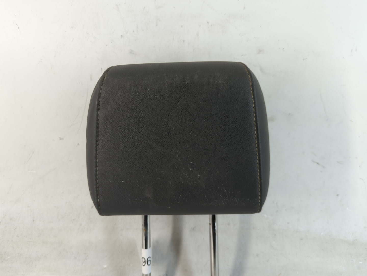 2015-2018 Ford Focus Headrest Head Rest Front Driver Passenger Seat Fits Fits 2015 2016 2017 2018 OEM Used Auto Parts - Oemu
