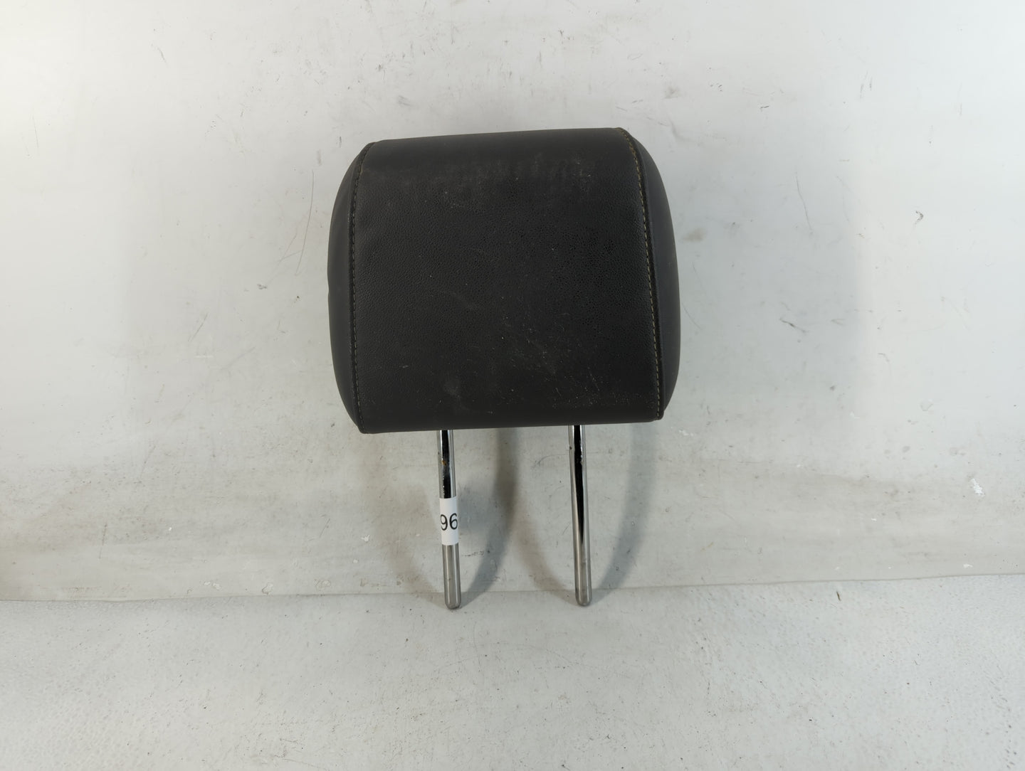 2015-2018 Ford Focus Headrest Head Rest Front Driver Passenger Seat Fits Fits 2015 2016 2017 2018 OEM Used Auto Parts - Oemu