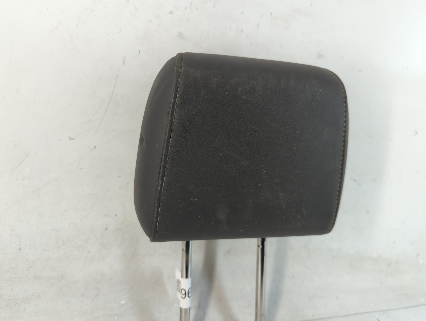 2015-2018 Ford Focus Headrest Head Rest Front Driver Passenger Seat Fits Fits 2015 2016 2017 2018 OEM Used Auto Parts - Oemu