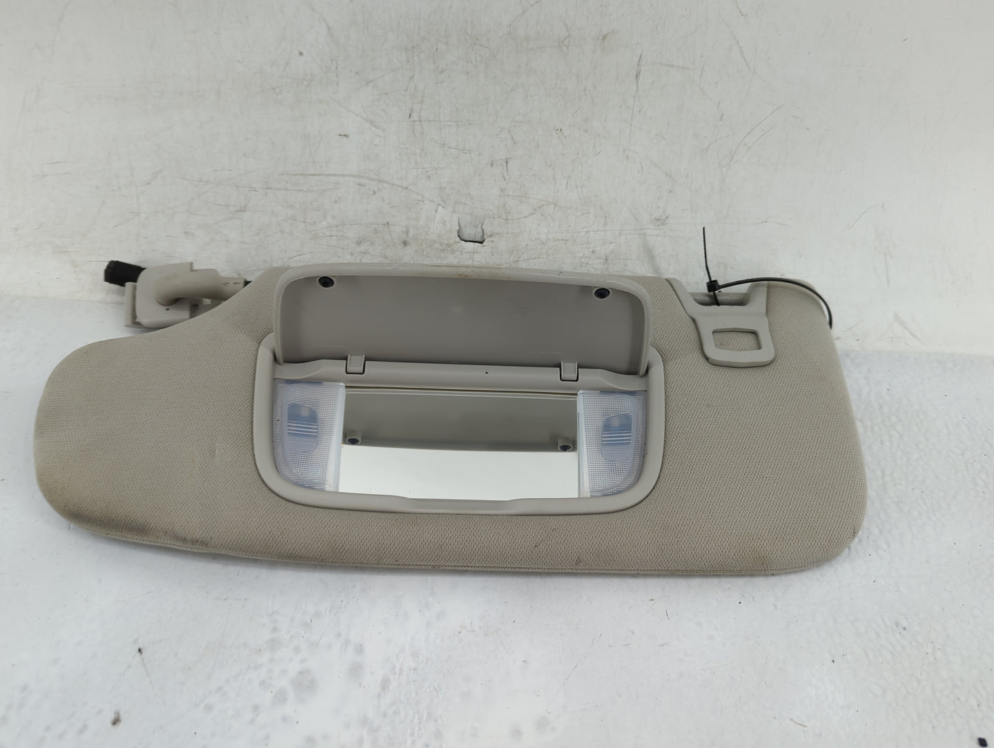 2015-2016 Ford Fusion Sun Visor Shade Replacement Driver Left Mirror Fits Fits 2015 2016 OEM Used Auto Parts - Oemusedautopa