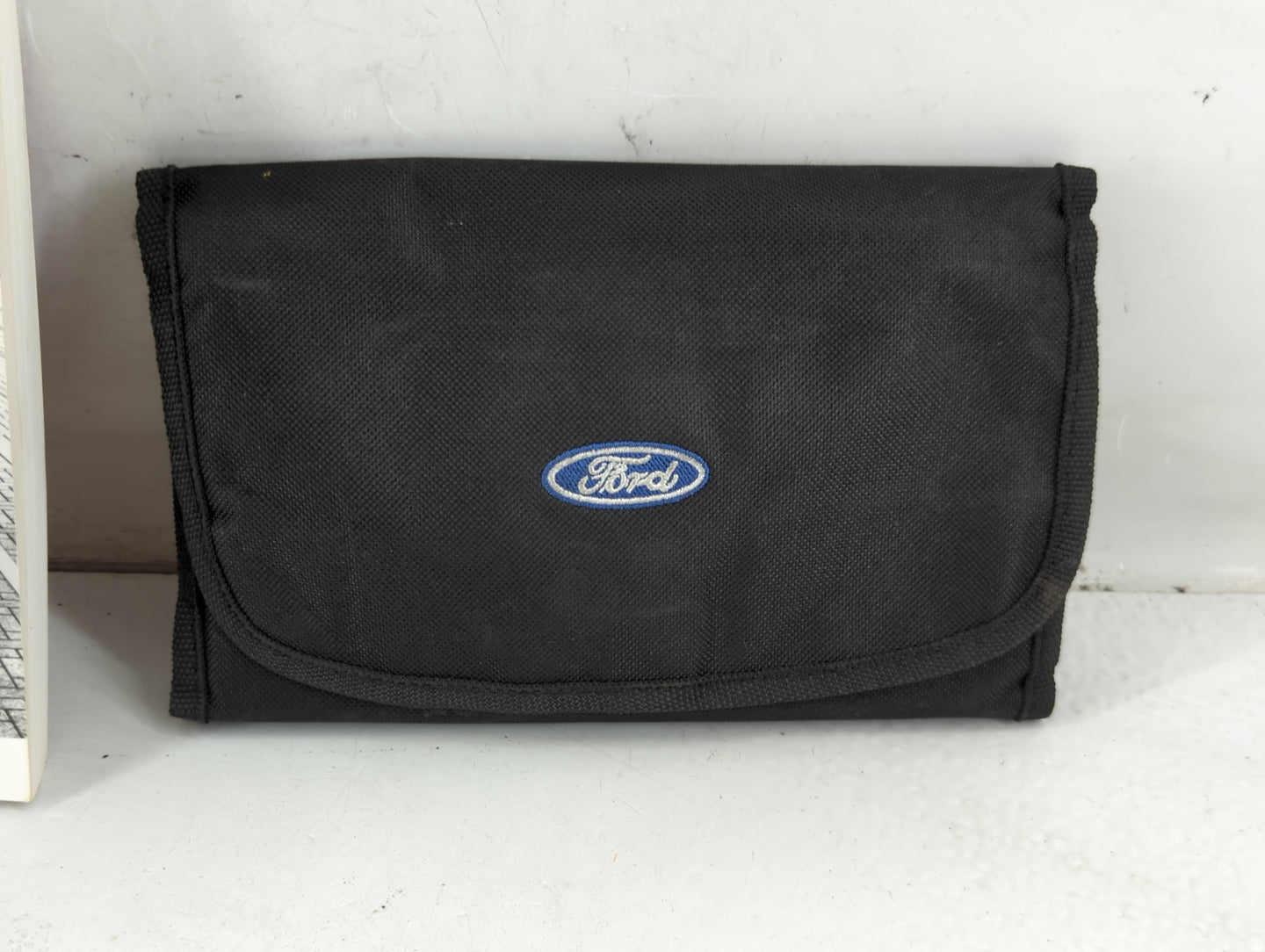 2015 Ford Fusion Owners Manual Book Guide P/N:EF5J 19A321 AB OEM Used Auto Parts - Oemusedautoparts1.com
