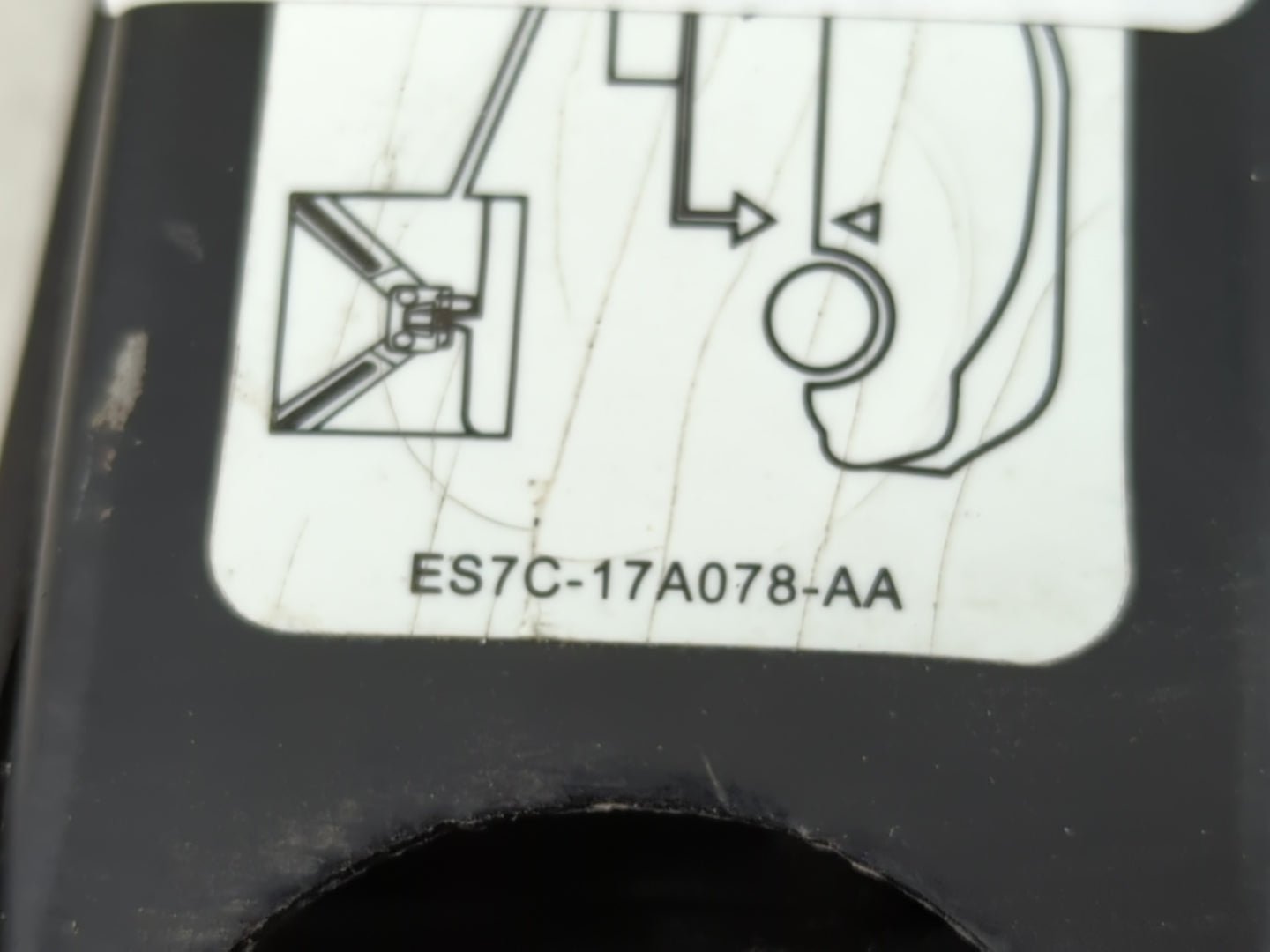 2015 Ford Fusion Spare Scissor Car Jack - Oemusedautoparts1.com