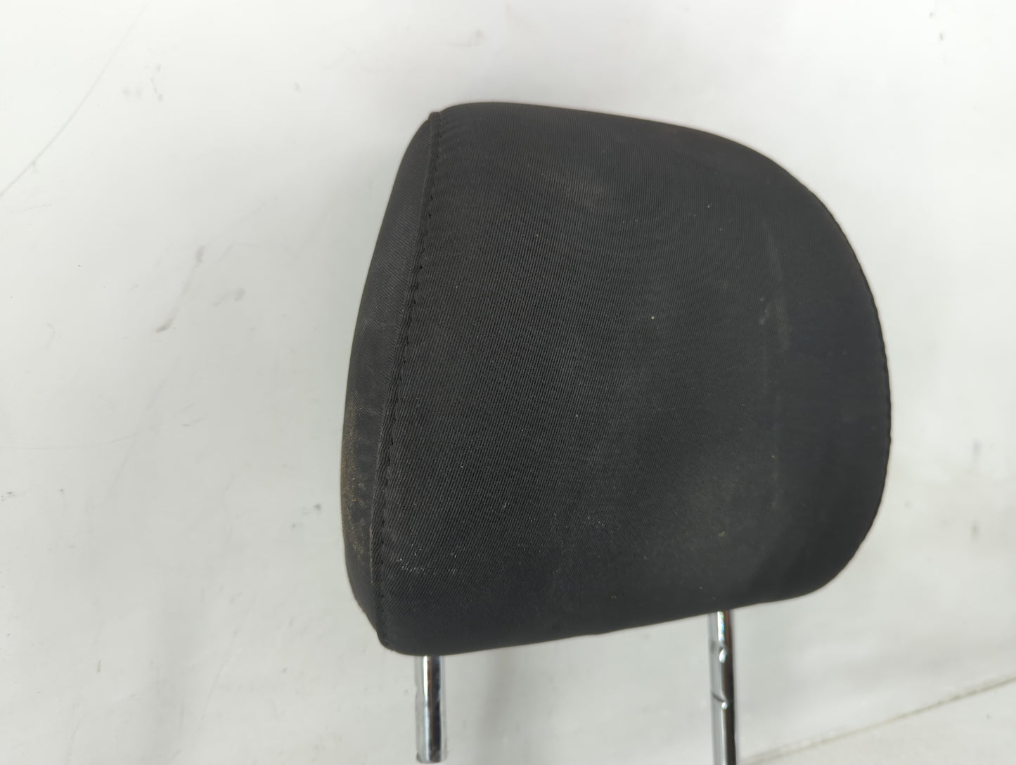 2013-2015 Ford Fusion Headrest Head Rest Rear Seat Fits Fits 2013 2014 2015 OEM Used Auto Parts - Oemusedautoparts1.com