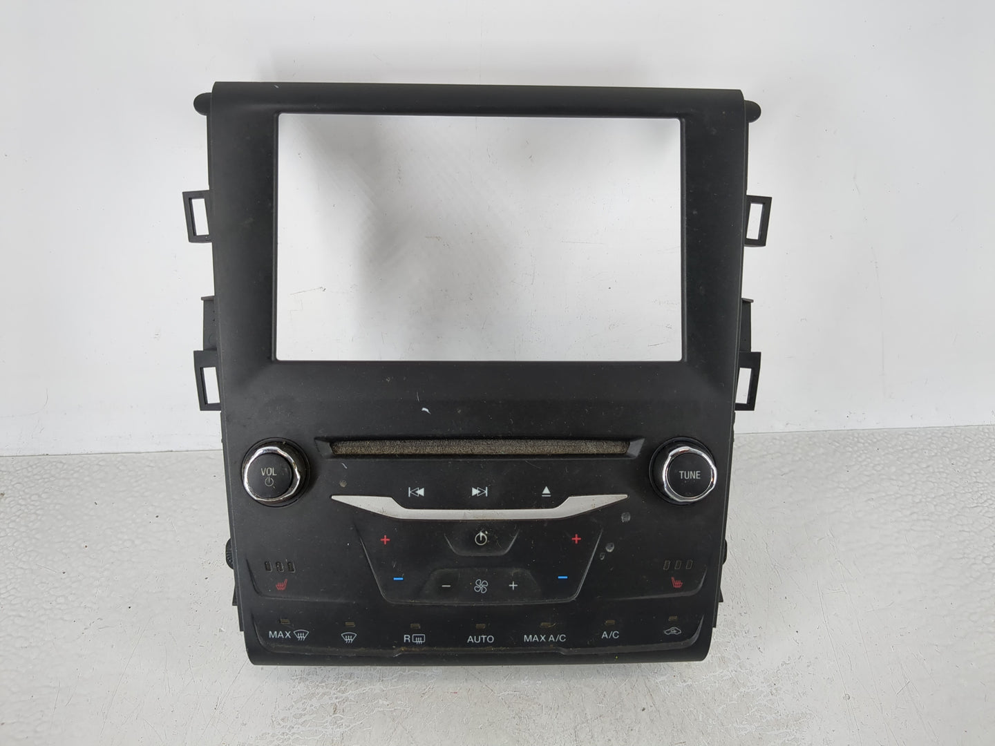 2015 Ford Fusion Radio AM FM Cd Player Receiver Replacement P/N:FS7T-18E245-SD FS7T-18E245-PD Fits OEM Used Auto Parts - Oem