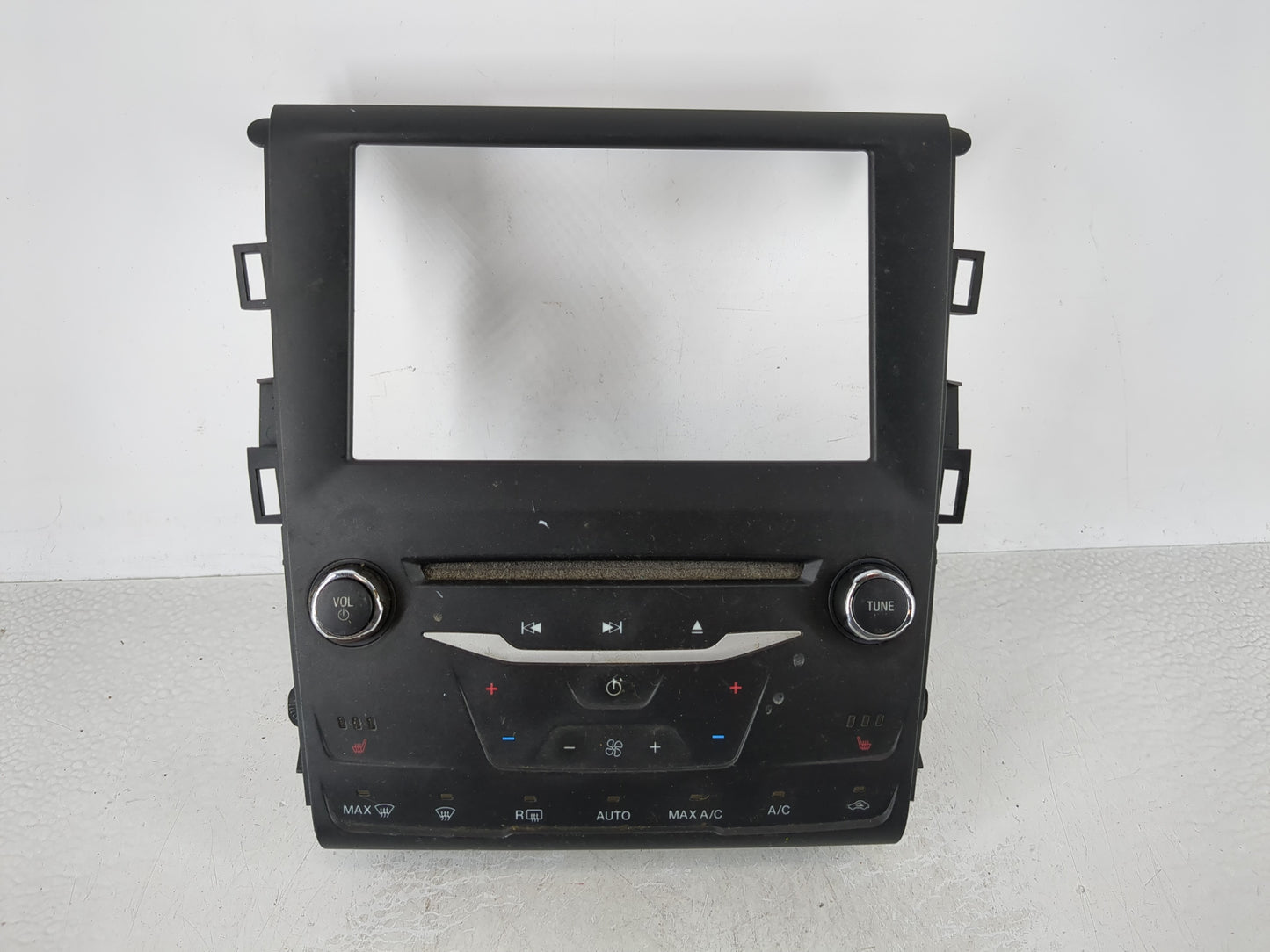 2015 Ford Fusion Radio AM FM Cd Player Receiver Replacement P/N:FS7T-18E245-SD FS7T-18E245-PD Fits OEM Used Auto Parts - Oem