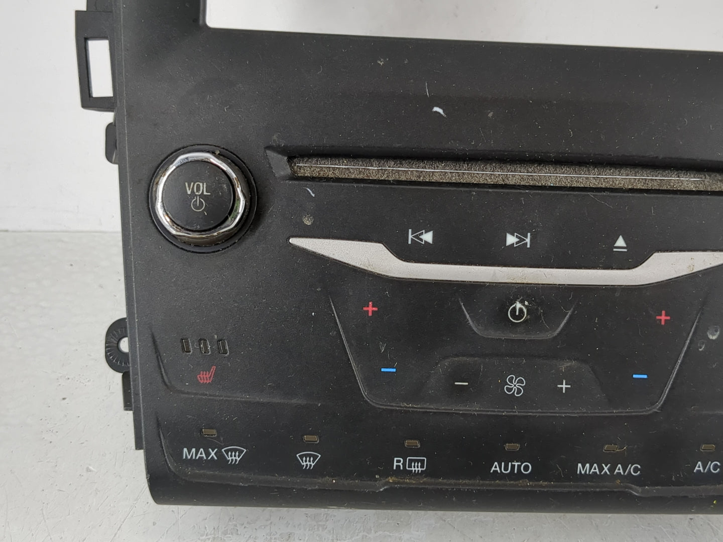 2015 Ford Fusion Radio AM FM Cd Player Receiver Replacement P/N:FS7T-18E245-SD FS7T-18E245-PD Fits OEM Used Auto Parts - Oem