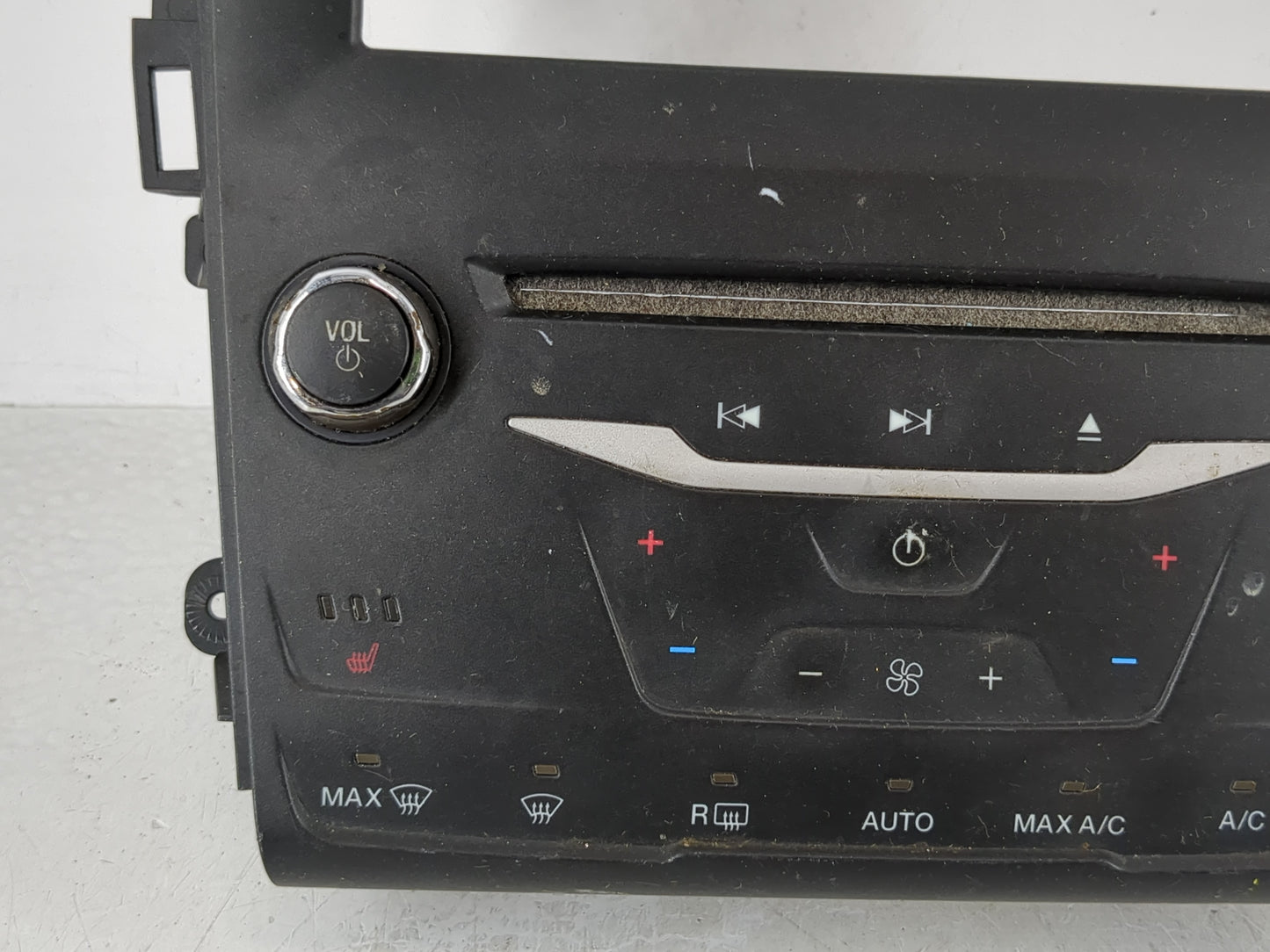 2015 Ford Fusion Radio AM FM Cd Player Receiver Replacement P/N:FS7T-18E245-SD FS7T-18E245-PD Fits OEM Used Auto Parts - Oem