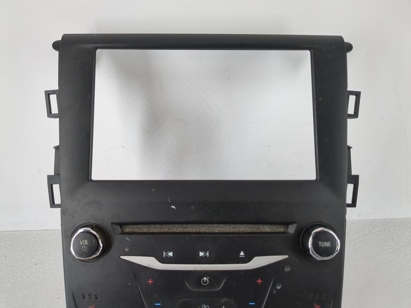 2015 Ford Fusion Radio AM FM Cd Player Receiver Replacement P/N:FS7T-18E245-SD FS7T-18E245-PD Fits OEM Used Auto Parts - Oem