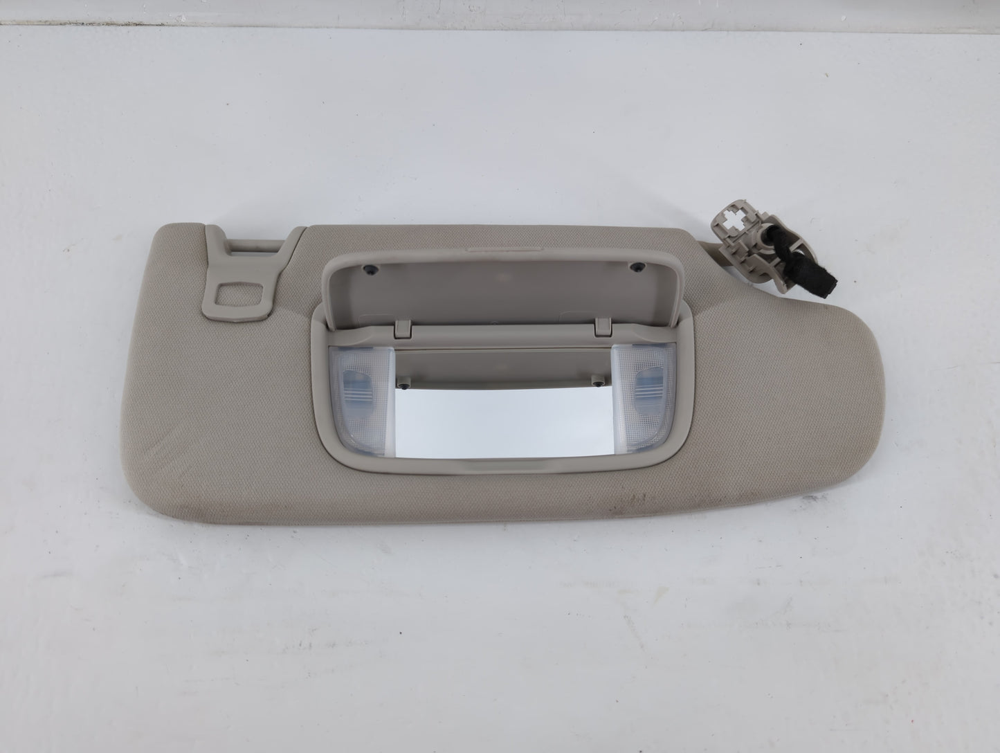 2015-2016 Ford Fusion Sun Visor Shade Replacement Passenger Right Mirror Fits Fits 2015 2016 OEM Used Auto Parts - Oemusedau